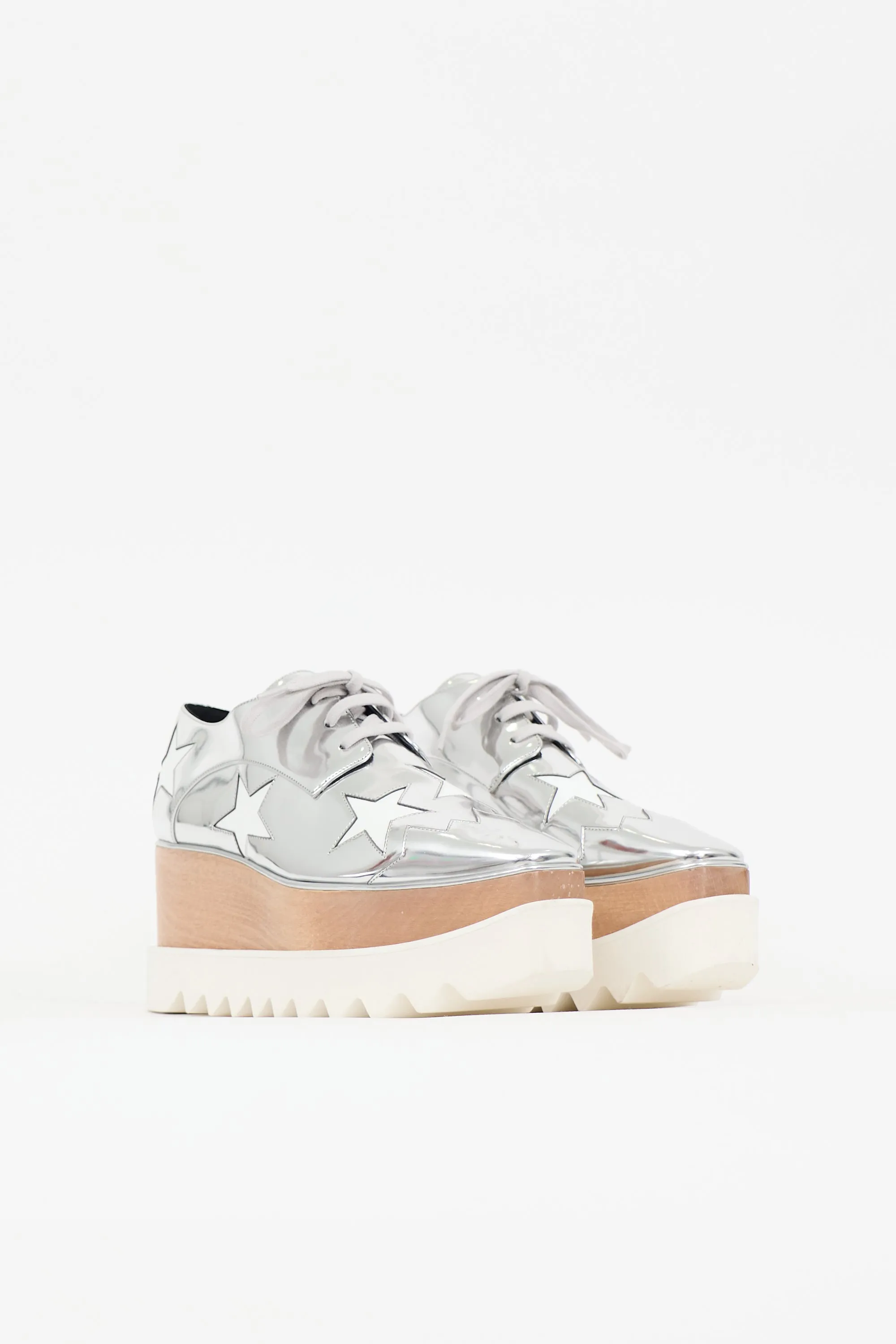 Elyse Star Platform Sneaker sold by VSP Consignment product image thumbnail 2