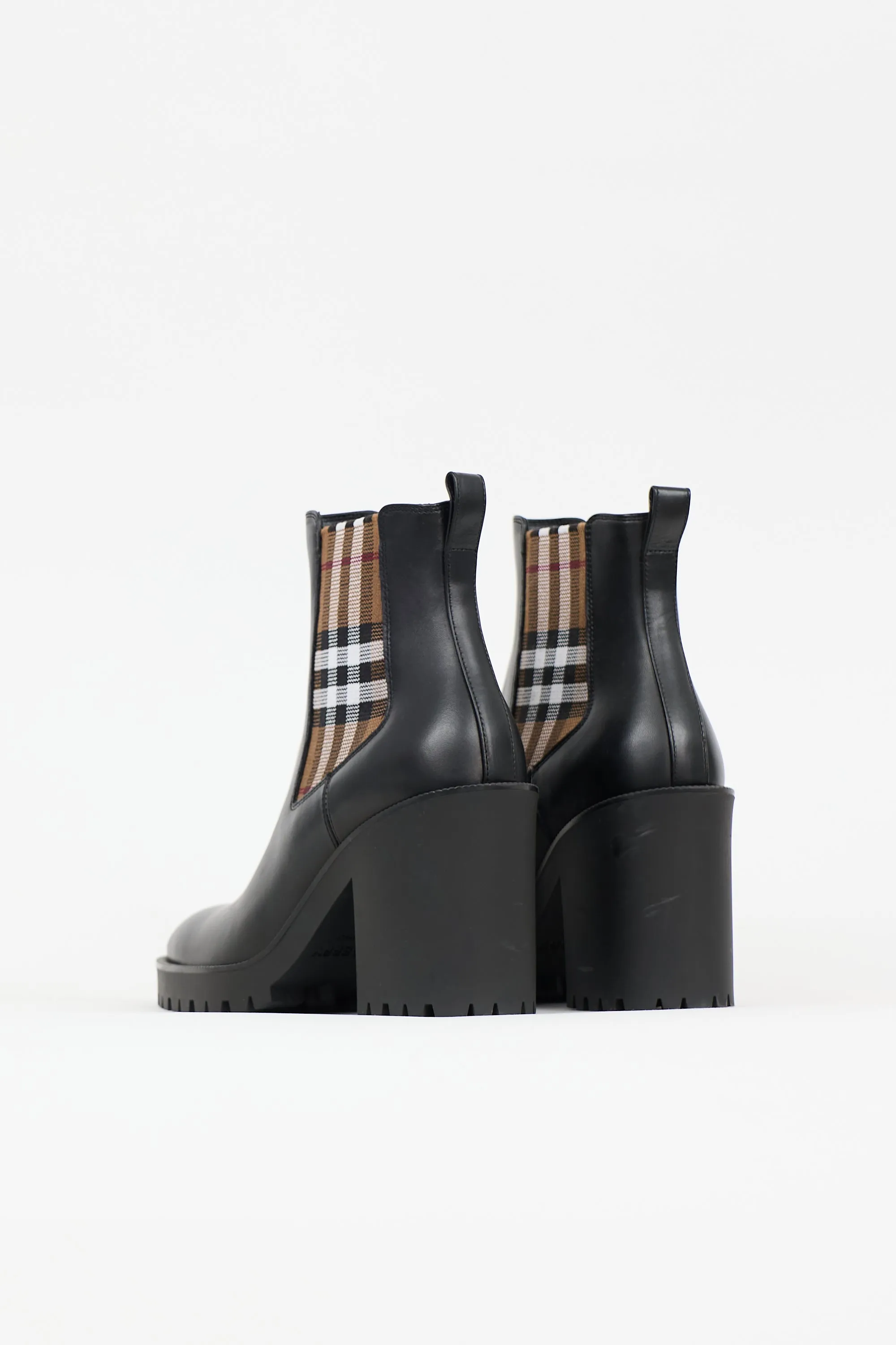 Leather Check Chelsea Boot sold by VSP Consignment product image thumbnail 4
