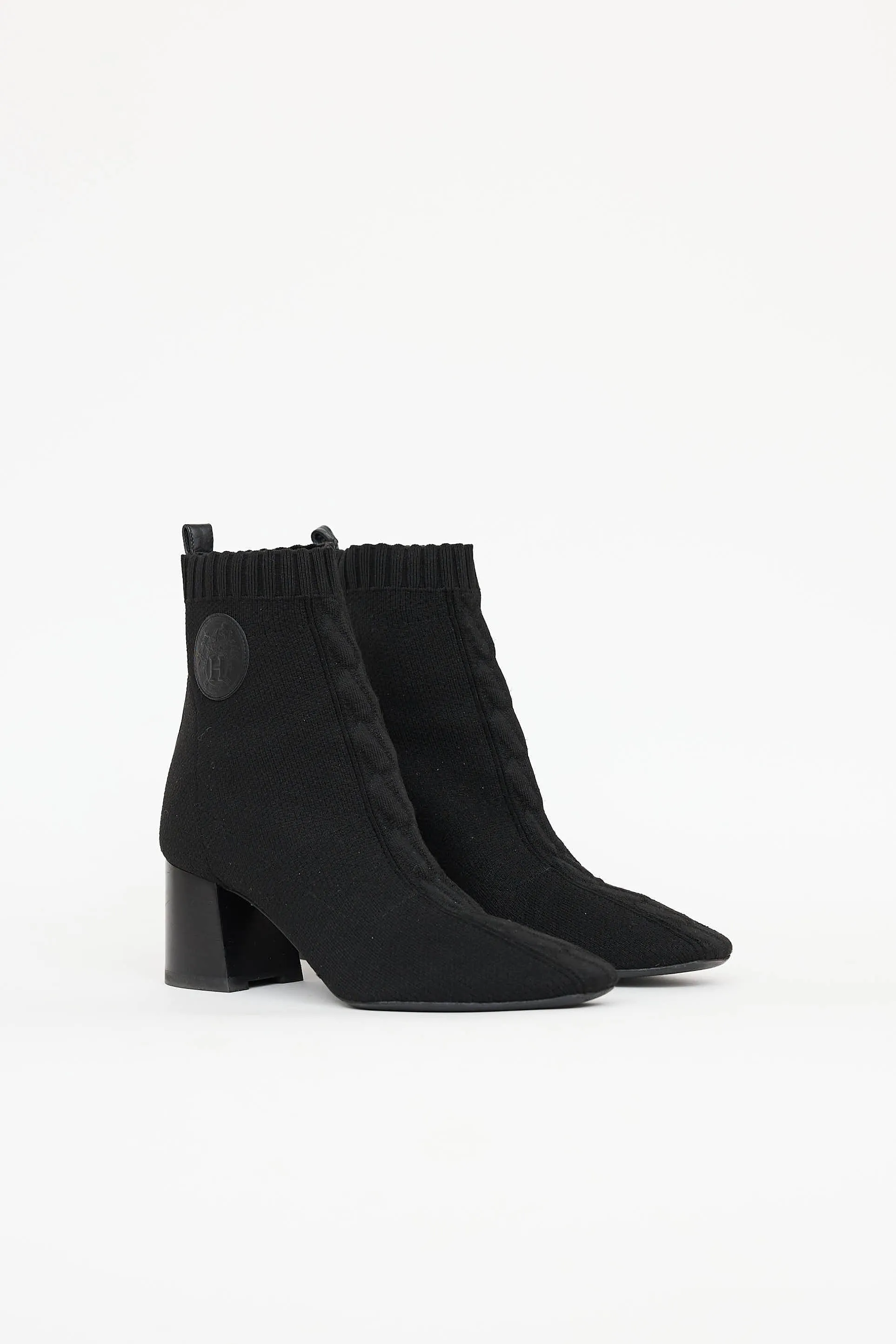 Volver Ankle Boot sold by VSP Consignment product image thumbnail 2