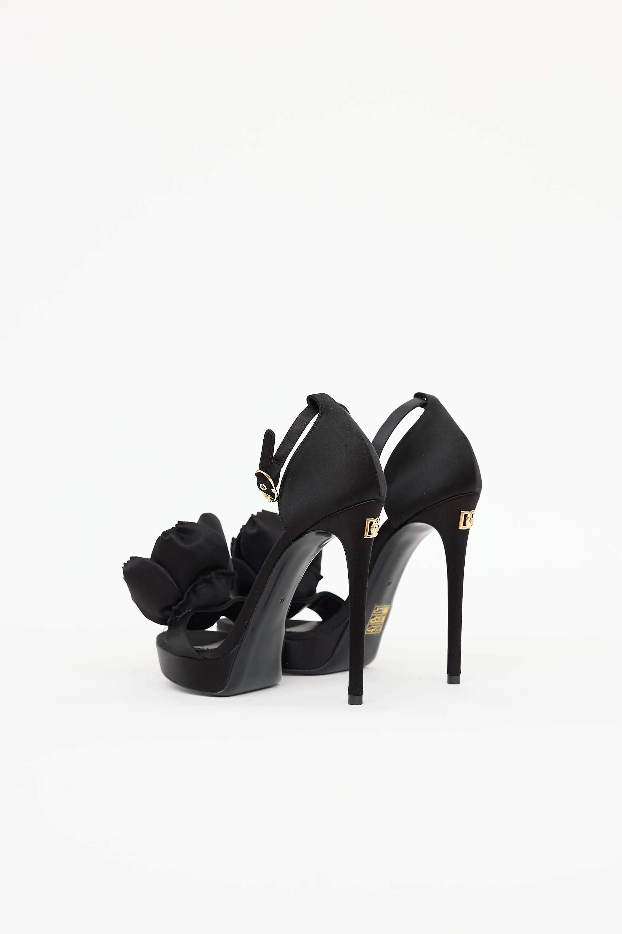 Kiera Sandal sold by VSP Consignment product image thumbnail 4