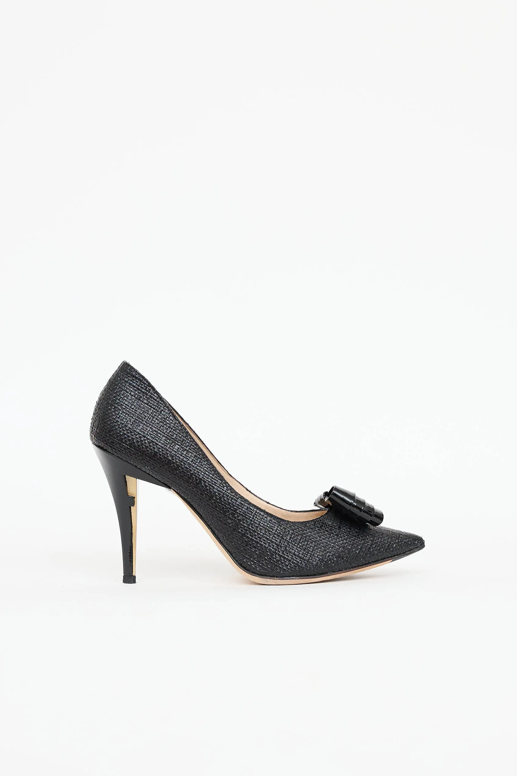 Raffia Bow Pump sold by VSP Consignment