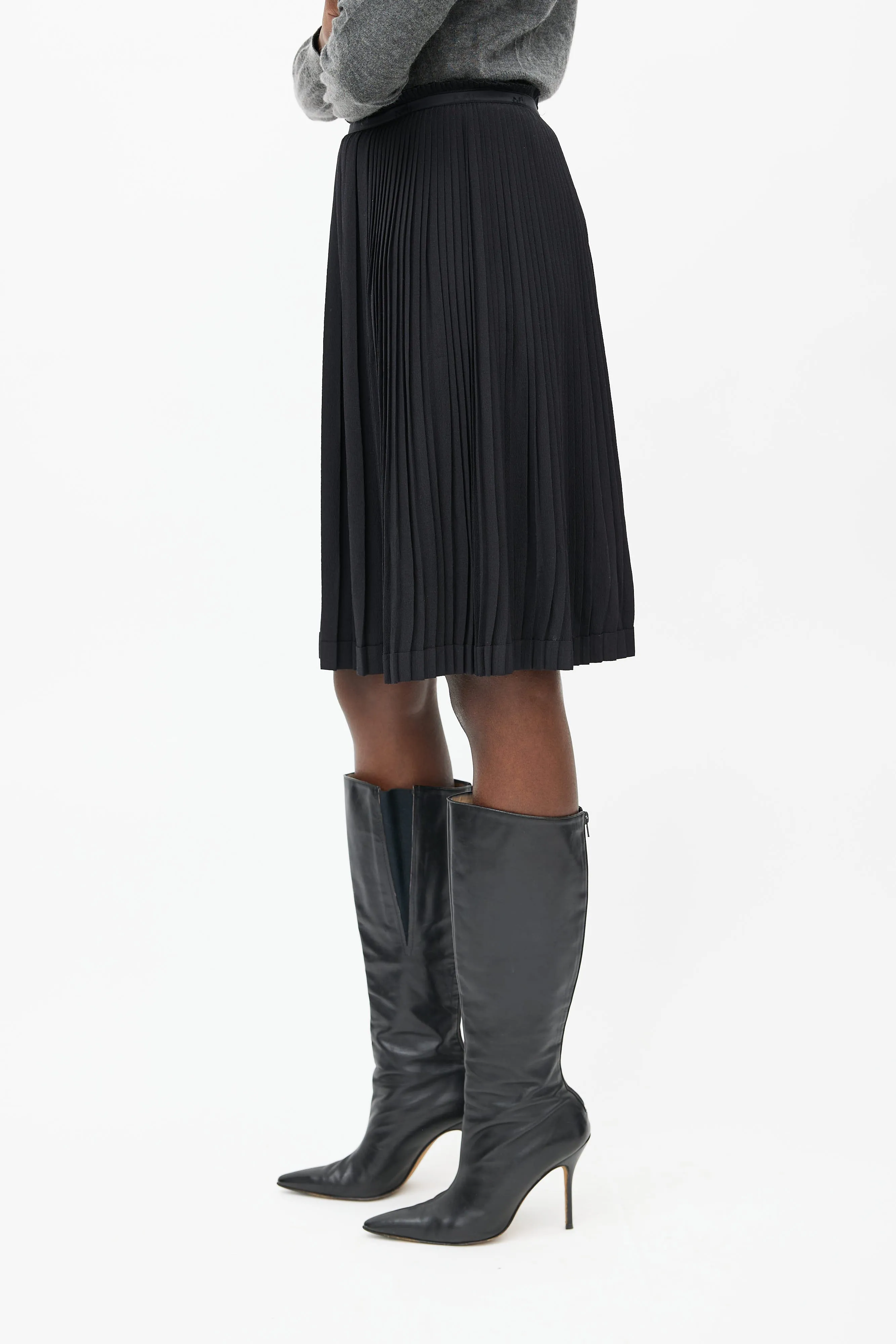Pleated Logo Skirt sold by VSP Consignment product image thumbnail 4