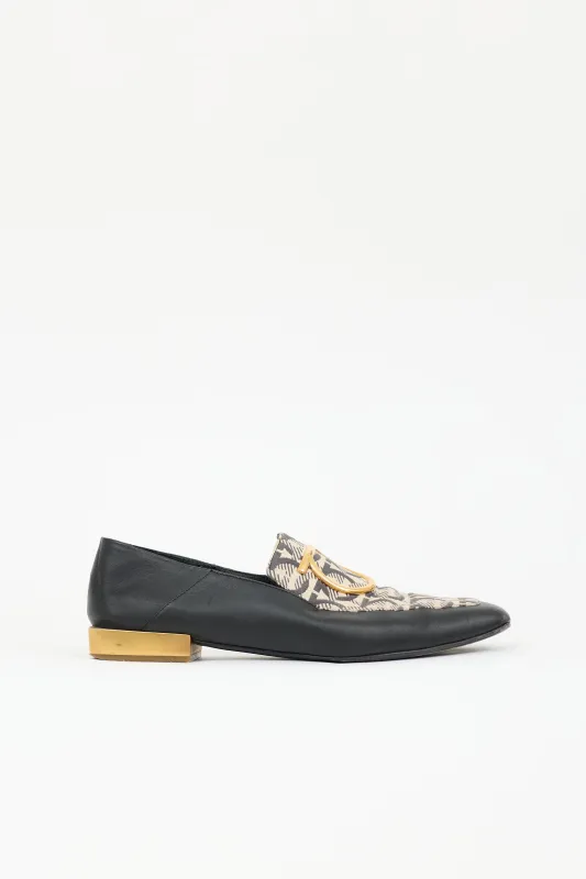 Leather Lana Gancio Loafer made by Salvatore Ferragamo