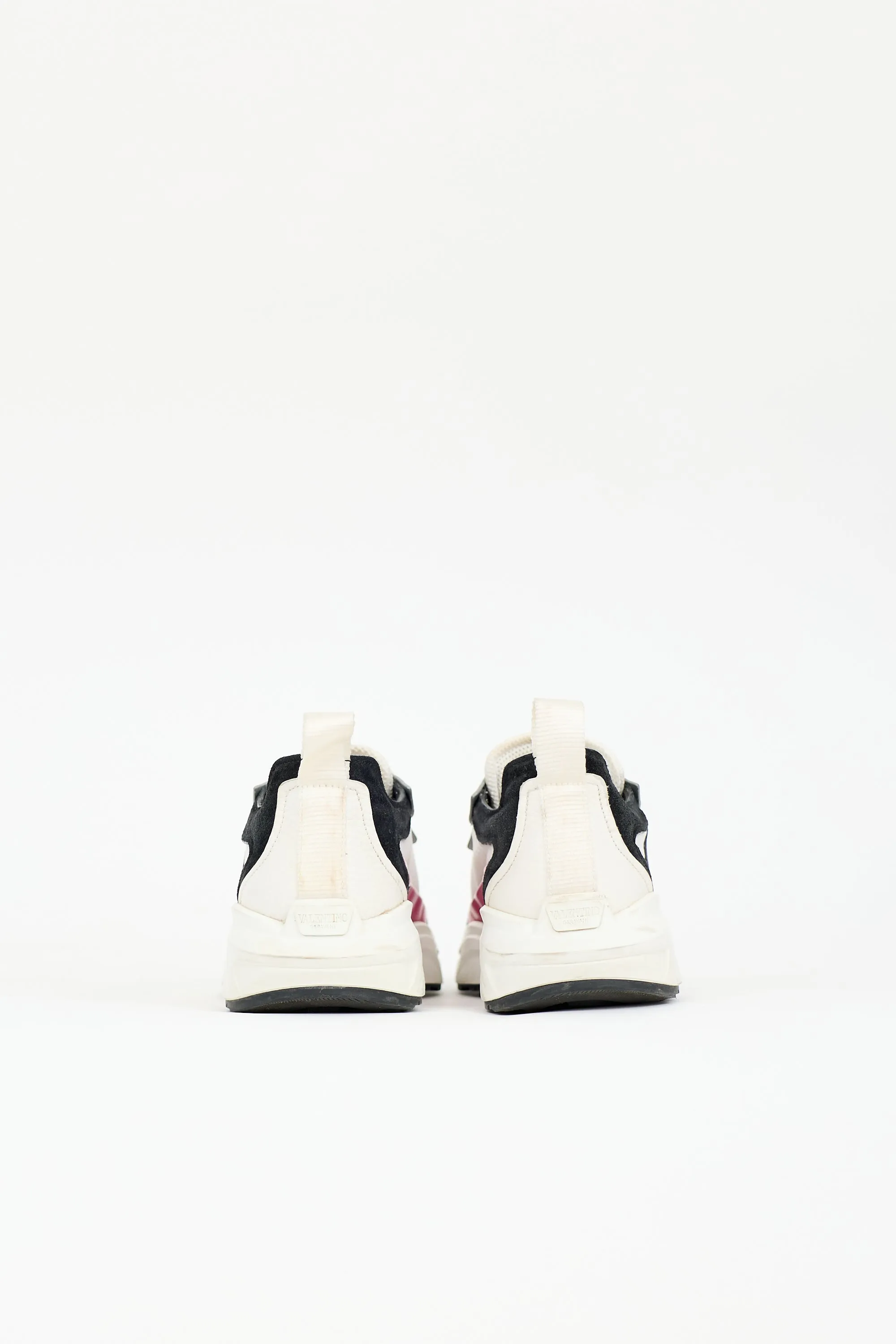 She Goes Sneaker sold by VSP Consignment product image thumbnail 4