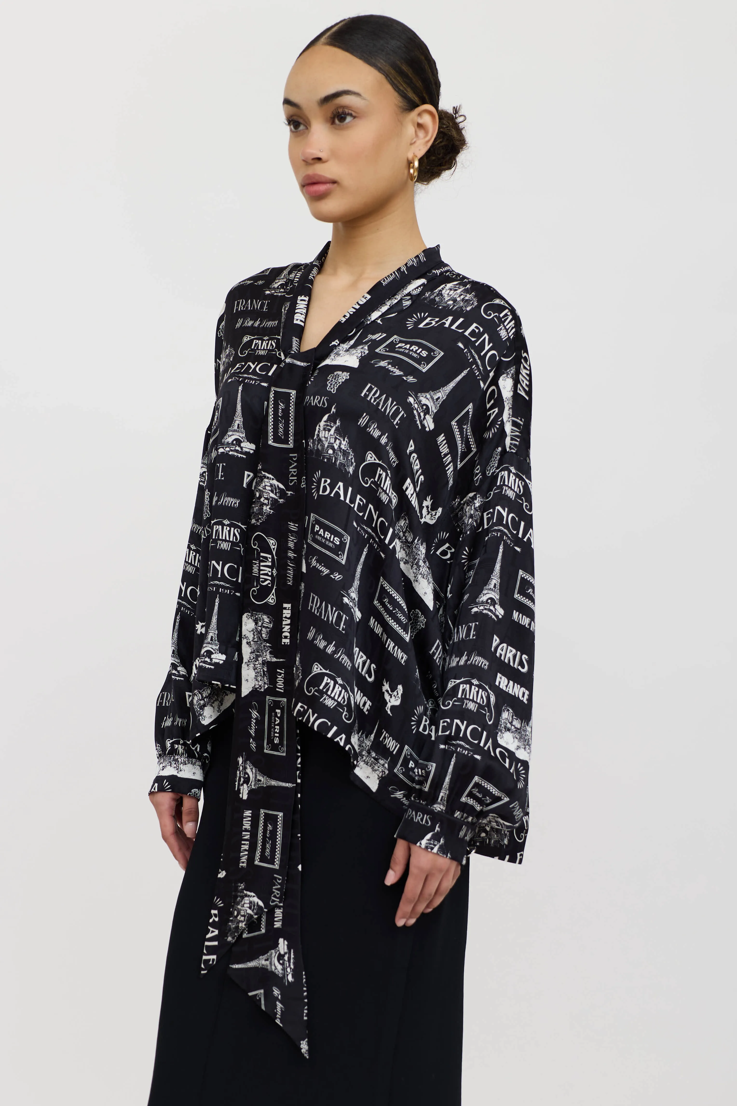 Silk Paris Logo Tie Shirt sold by VSP Consignment product image thumbnail 3