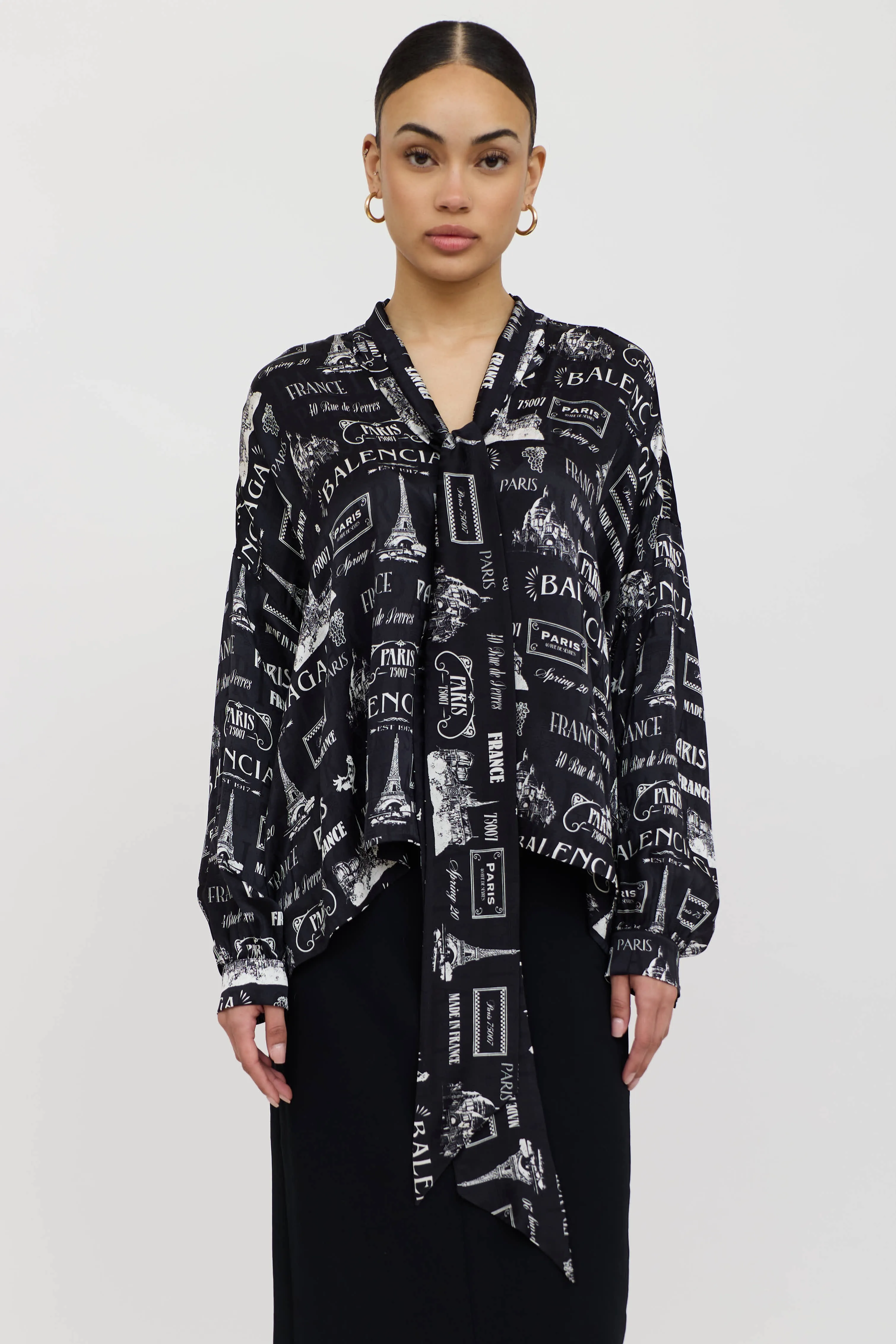 Silk Paris Logo Tie Shirt sold by VSP Consignment