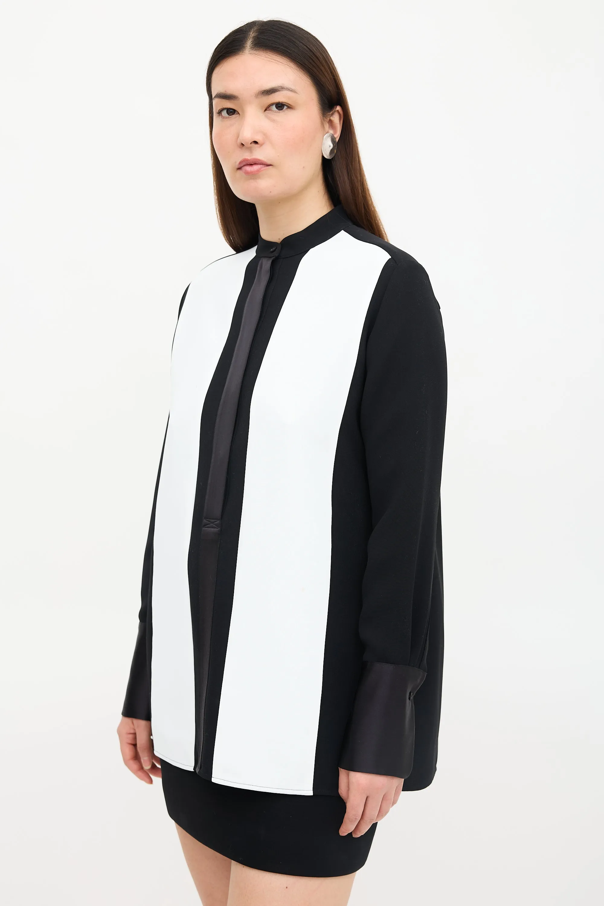 Two Tone Blouse sold by VSP Consignment product image thumbnail 3