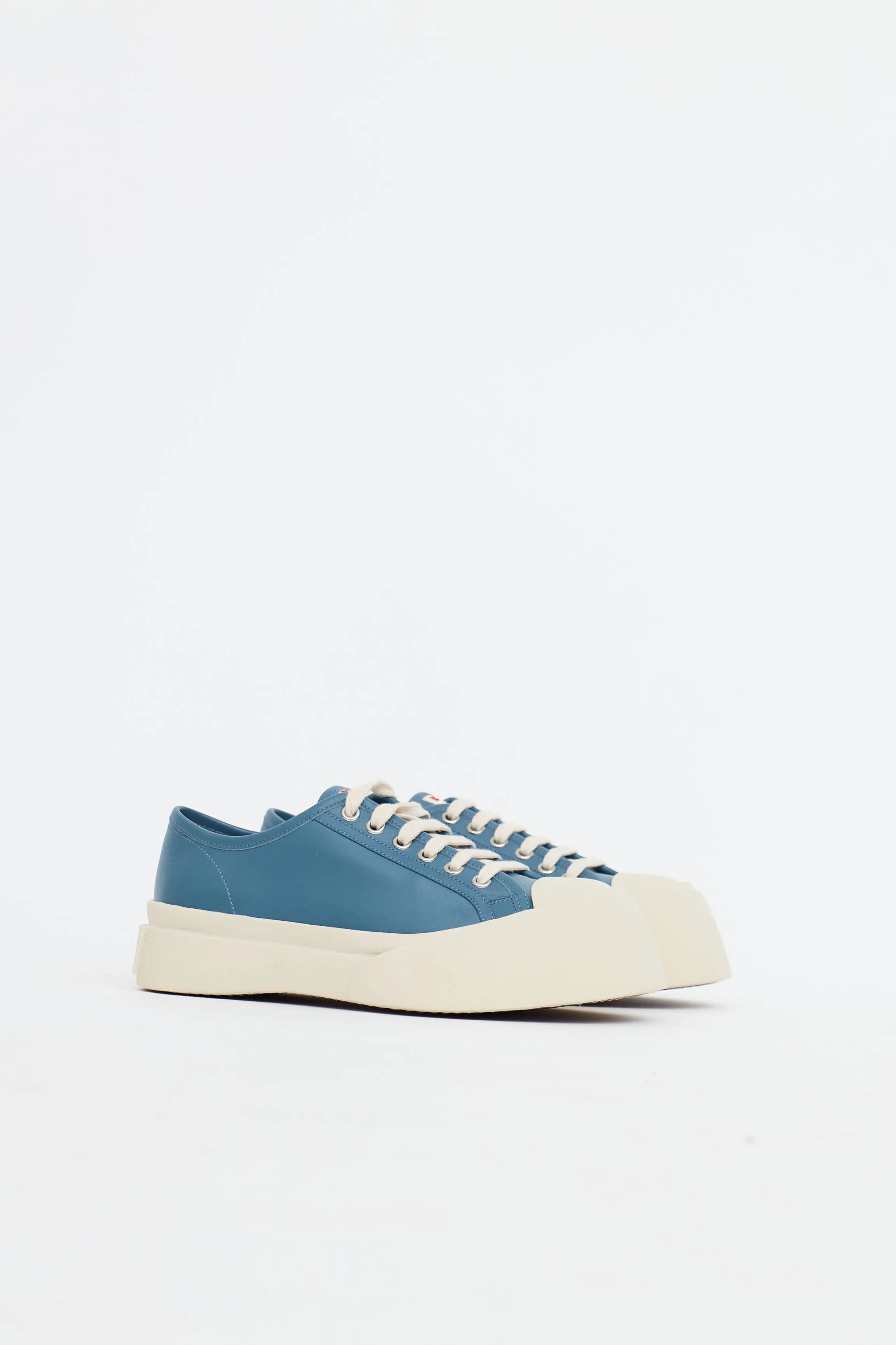 Pablo Sneaker sold by VSP Consignment product image thumbnail 3