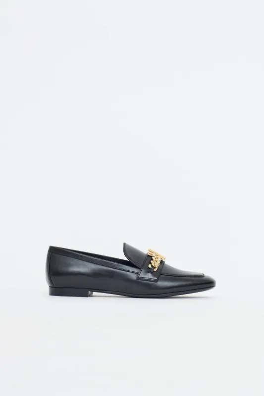 Chain Logo Loafer sold by VSP Consignment