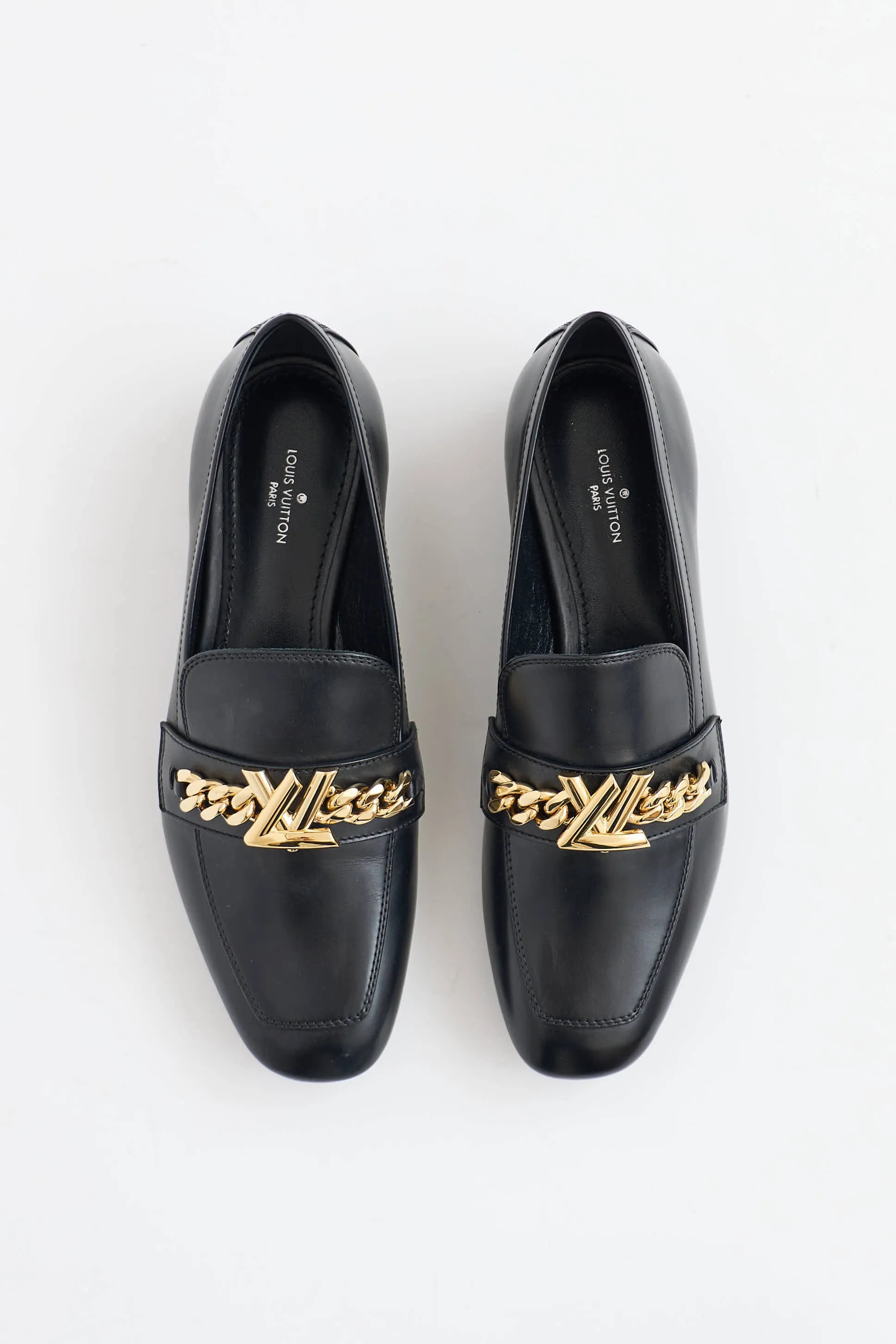 Chain Logo Loafer sold by VSP Consignment product image thumbnail 2