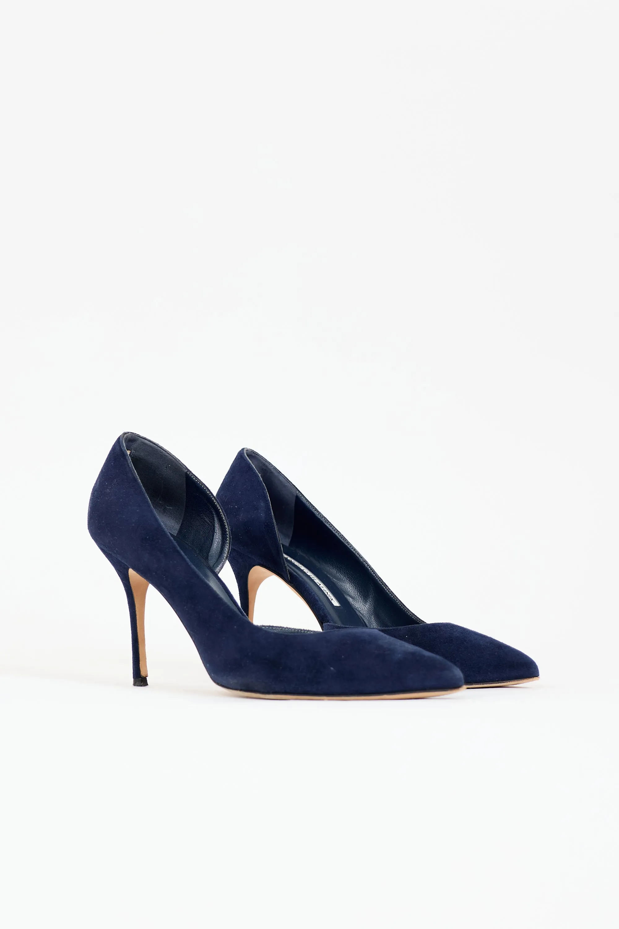 Suede Iriza Pump sold by VSP Consignment product image thumbnail 2