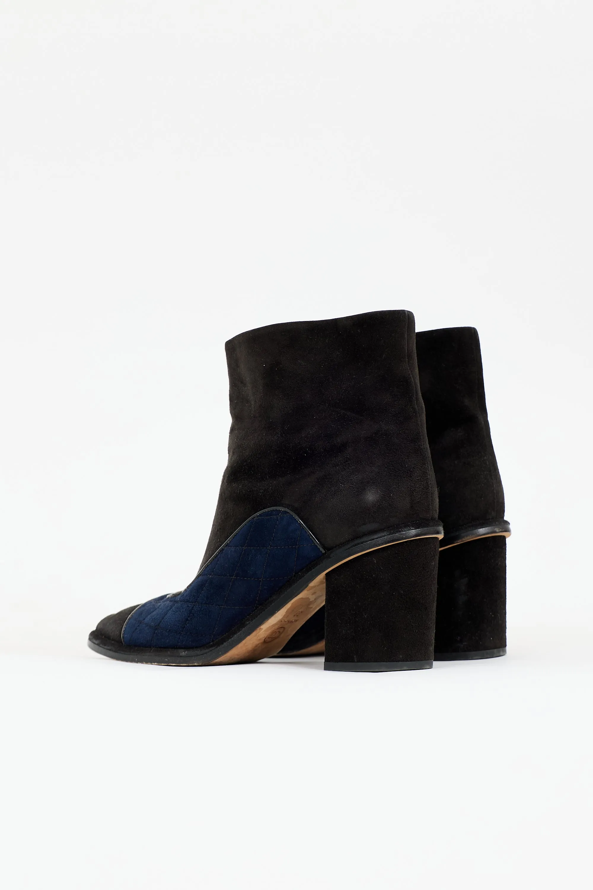 Suede CC Quilted Boot sold by VSP Consignment product image thumbnail 5