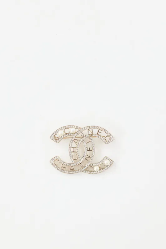 2020 Pearl CC Brooch made by Chanel