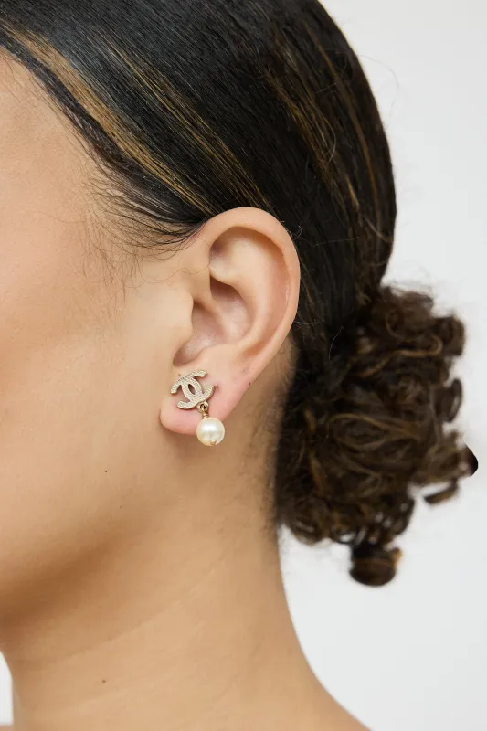 2012 CC Pearl Drop Earrings made by Chanel