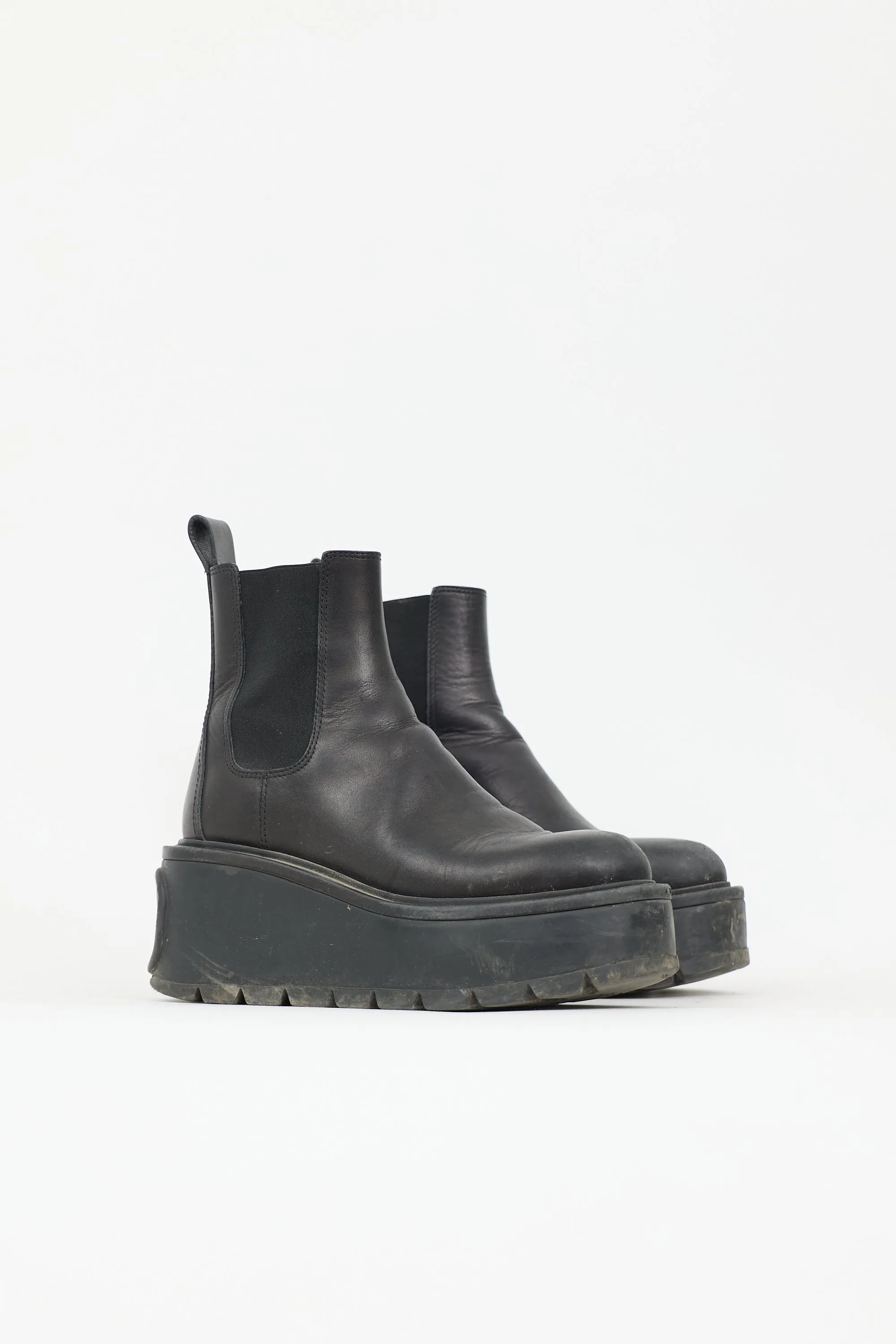 Leather VLogo Uniqueform Boot sold by VSP Consignment product image thumbnail 2