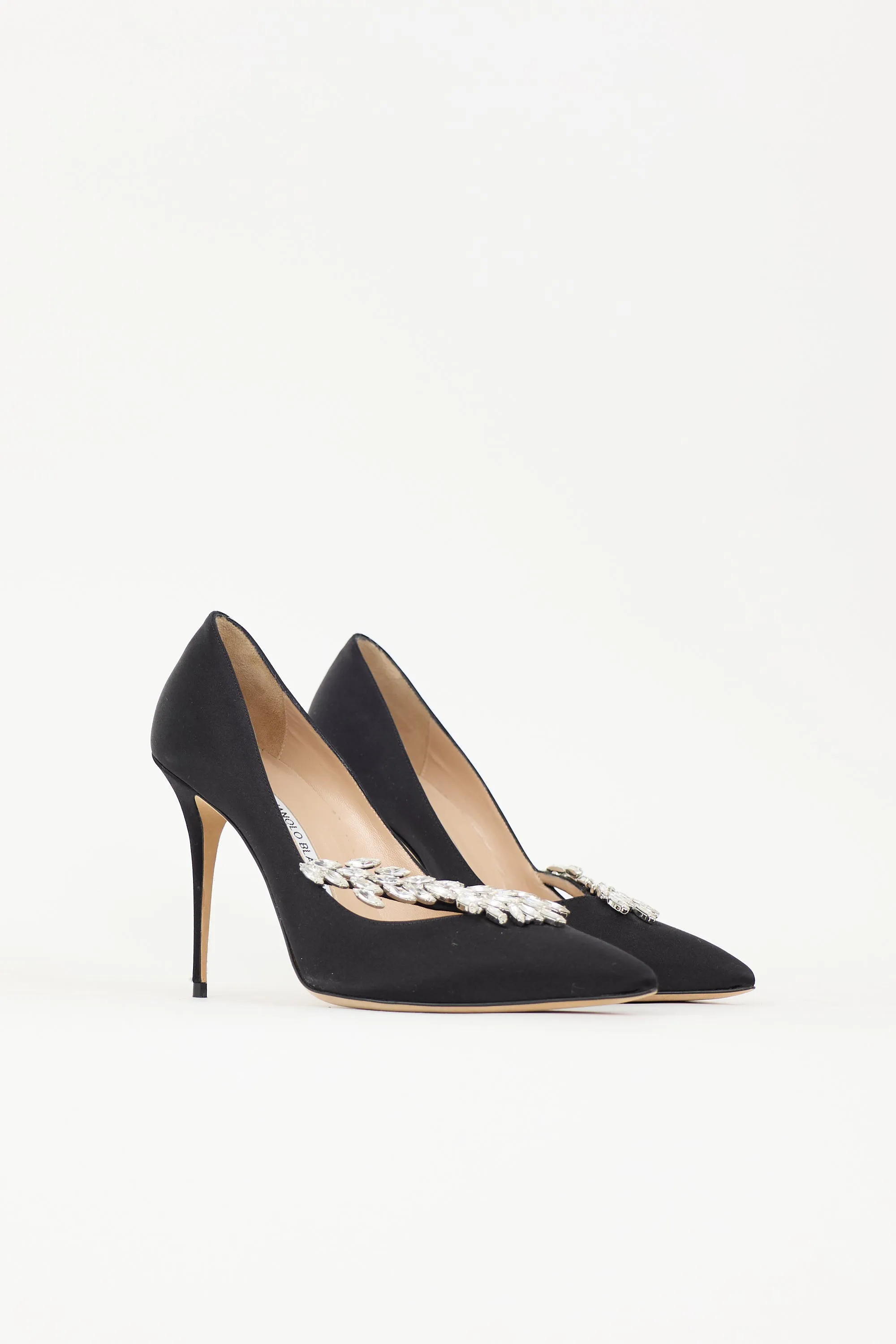 Satin Nadira Pump sold by VSP Consignment product image thumbnail 2