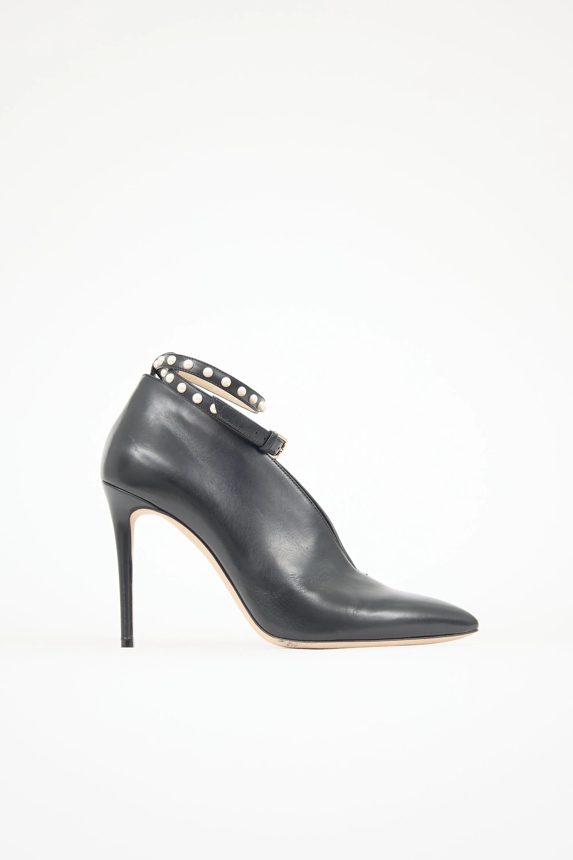 Leather Lark 100 Heel sold by VSP Consignment