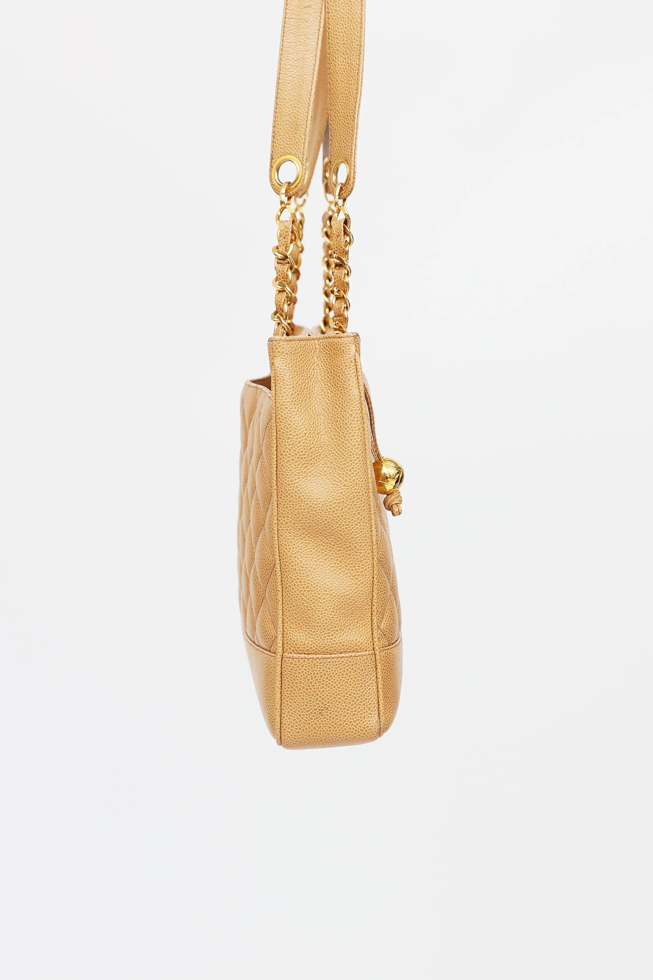 Matelasse Chain Tote Bag sold by VSP Consignment product image thumbnail 4