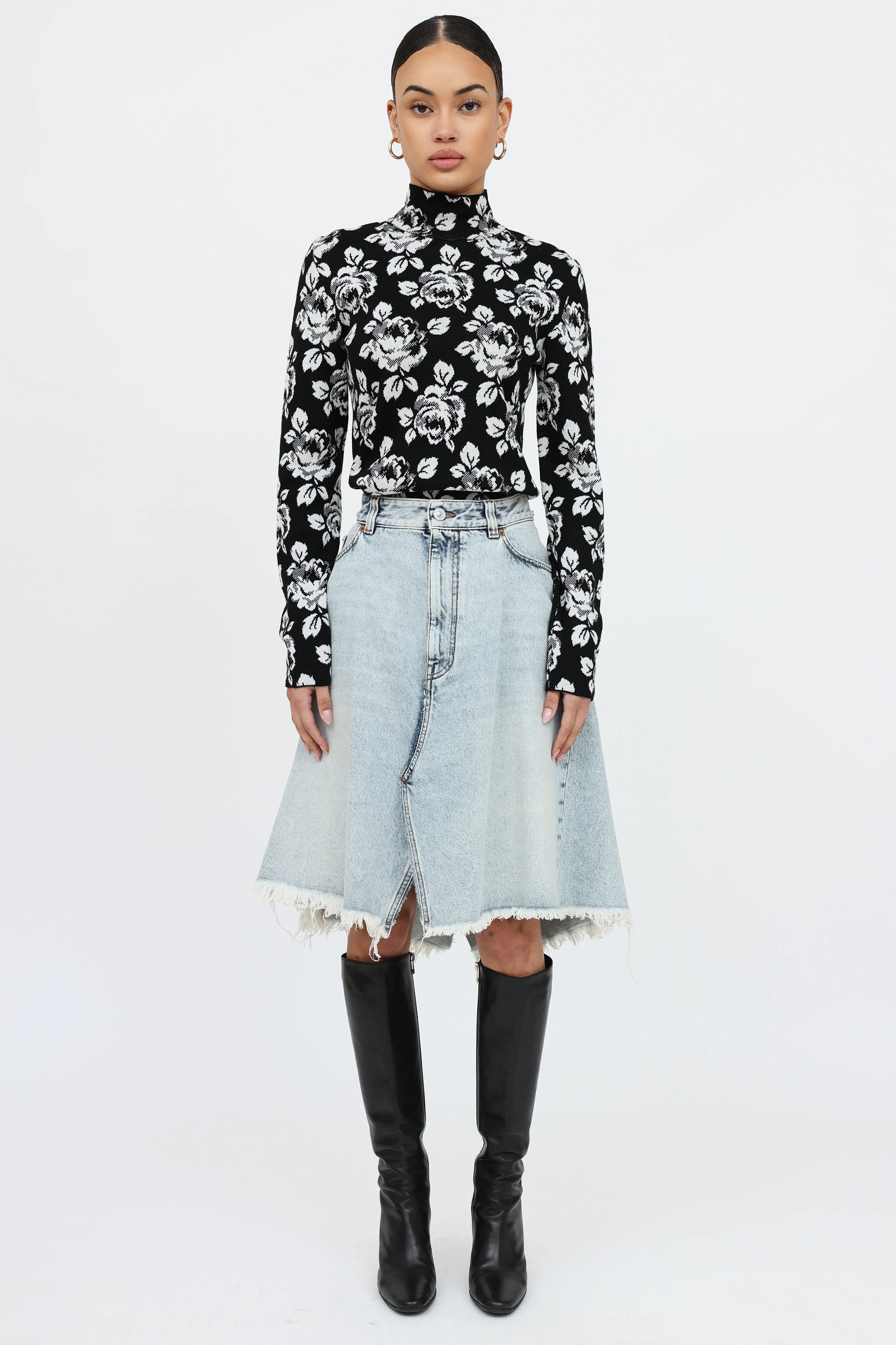 Knit Floral Top sold by VSP Consignment product image thumbnail 2
