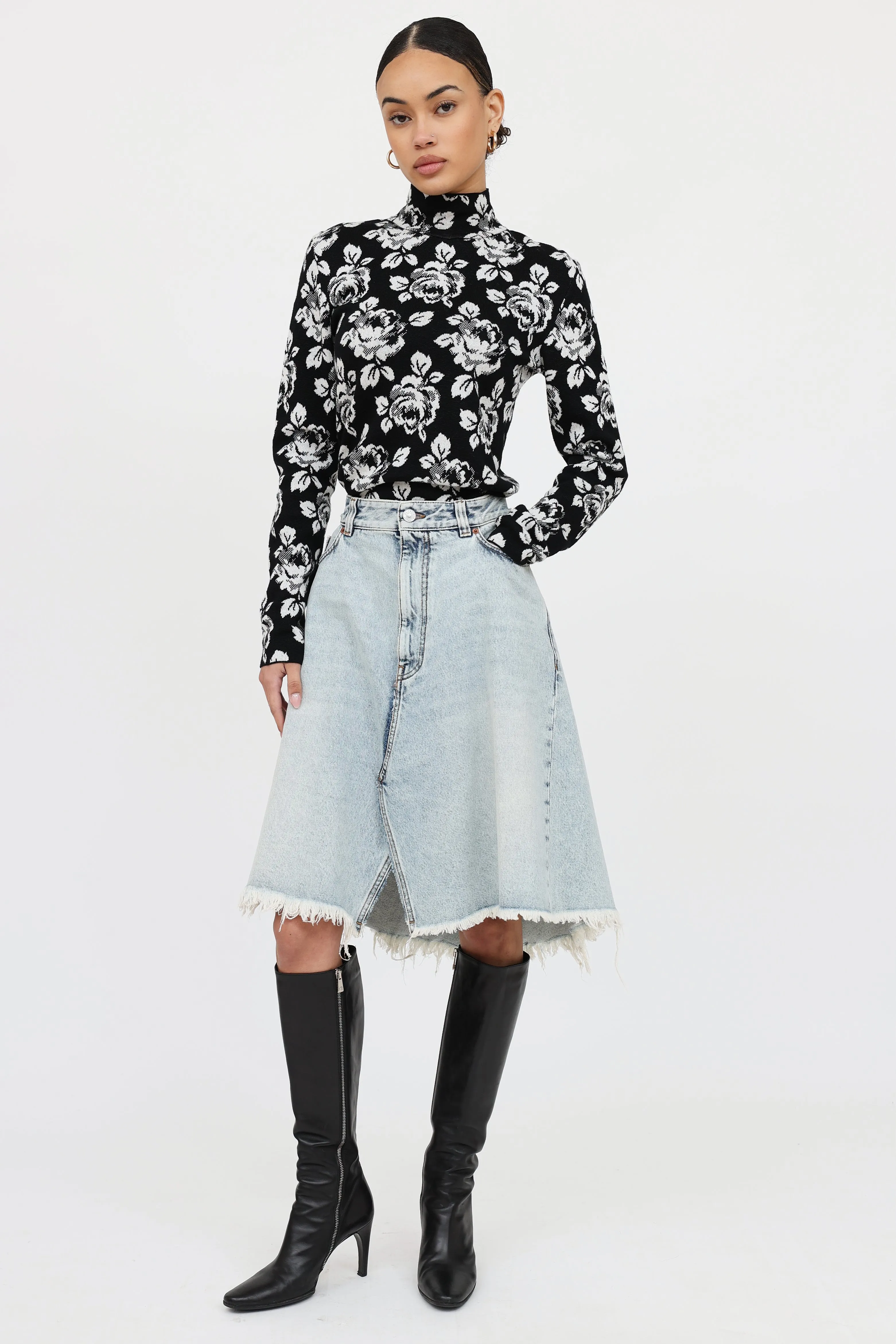 Knit Floral Top sold by VSP Consignment product image thumbnail 5