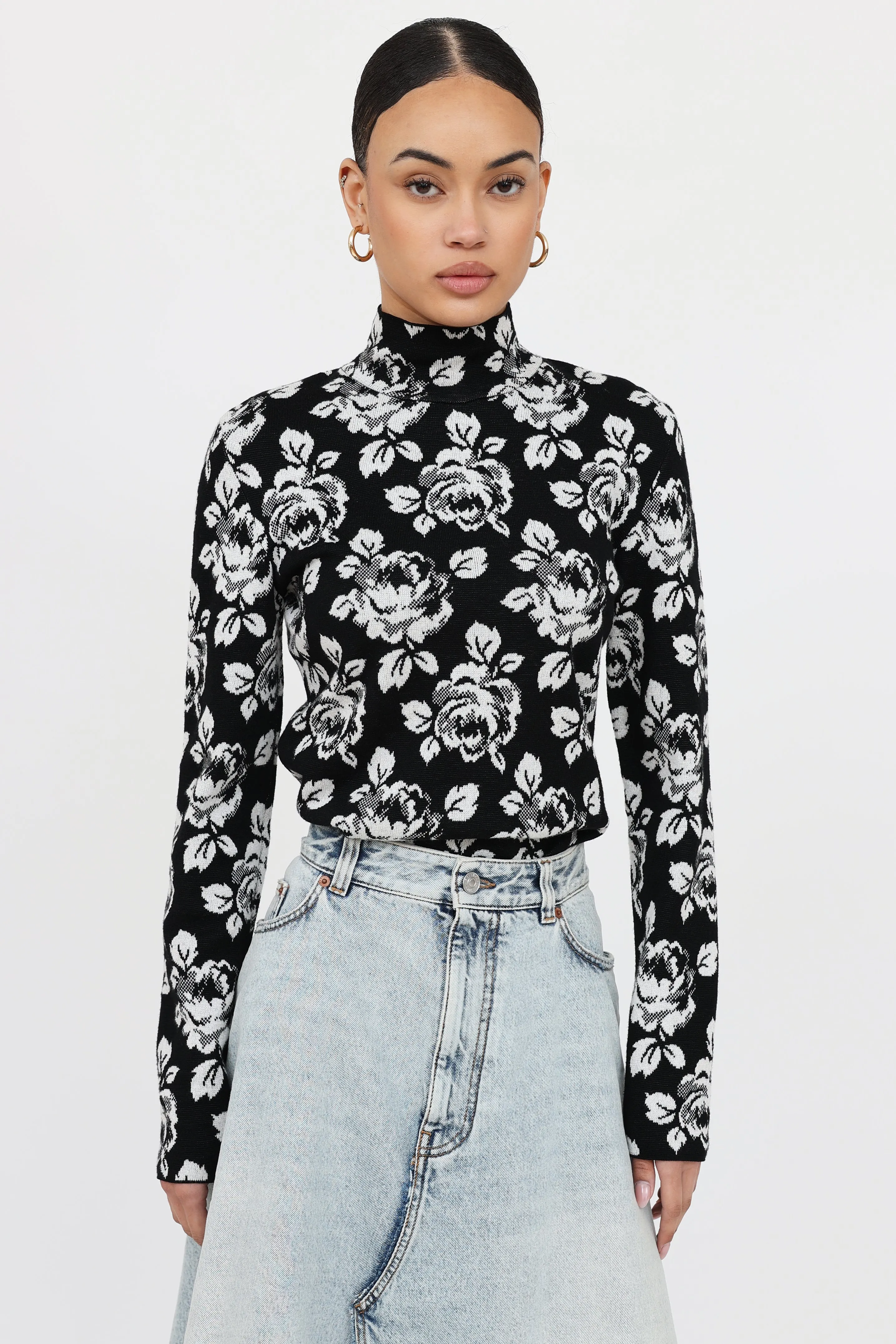 Knit Floral Top sold by VSP Consignment