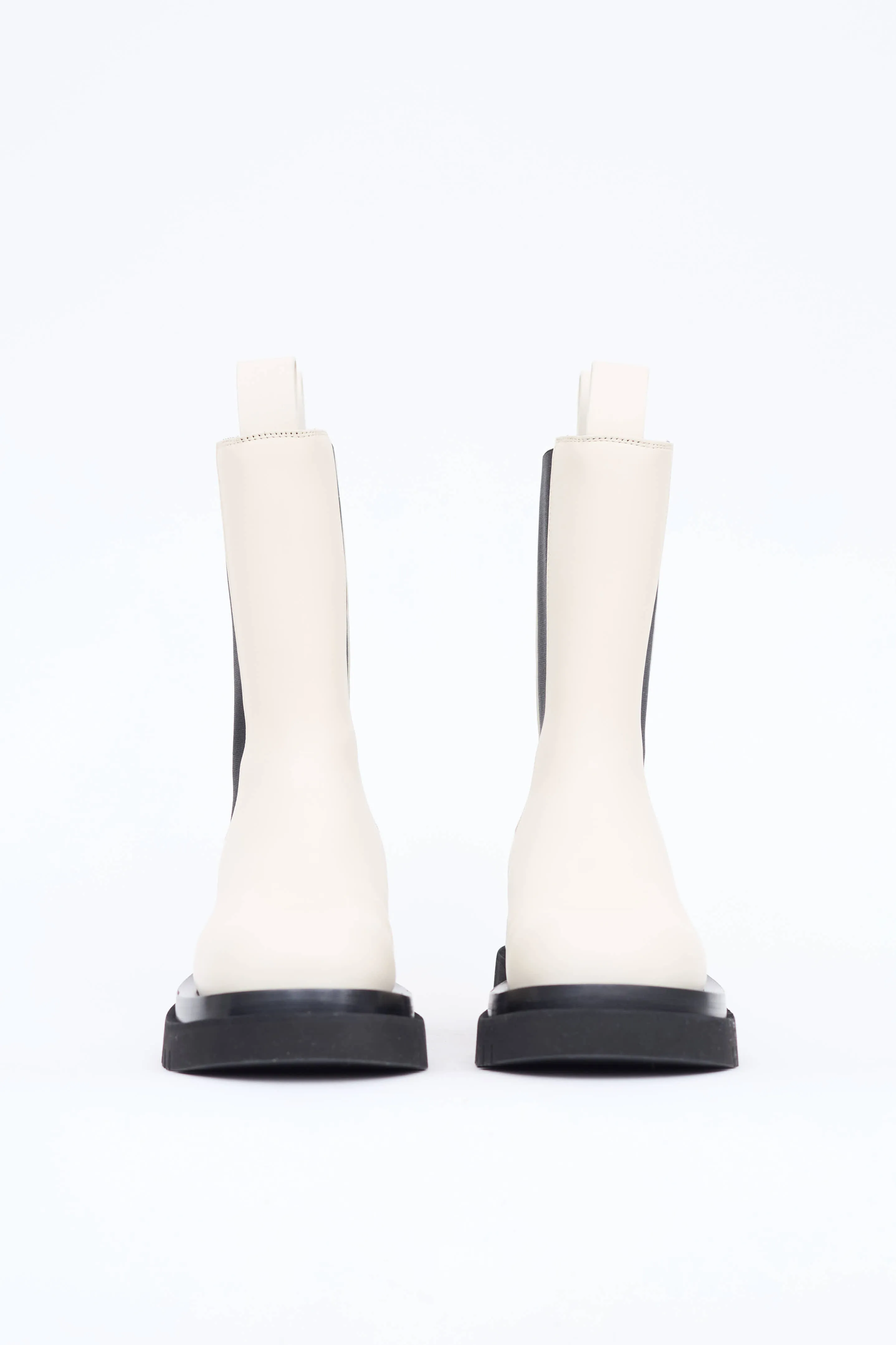 Lug Chelsea Boot sold by VSP Consignment product image thumbnail 3