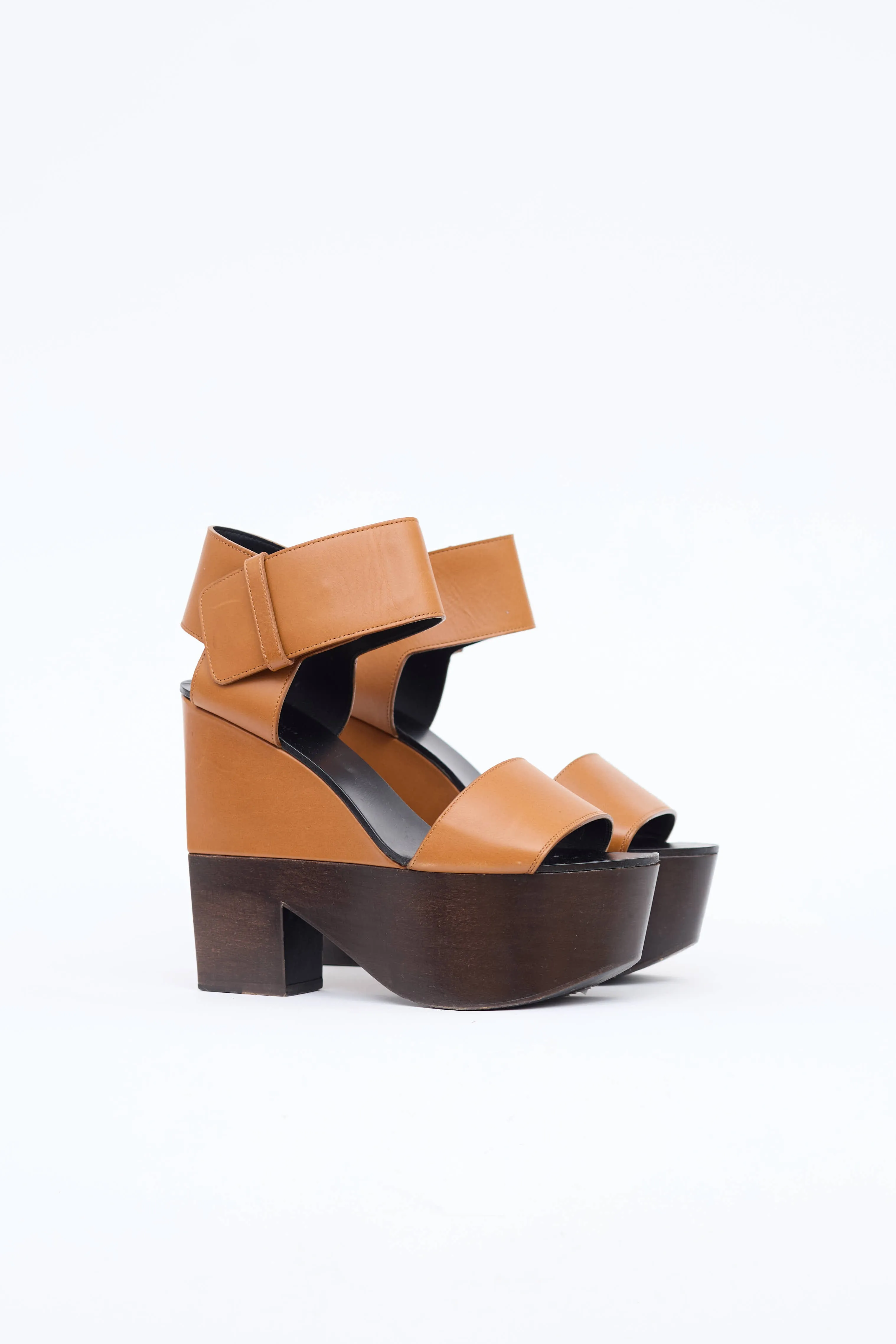 Platform Sandal sold by VSP Consignment product image thumbnail 2