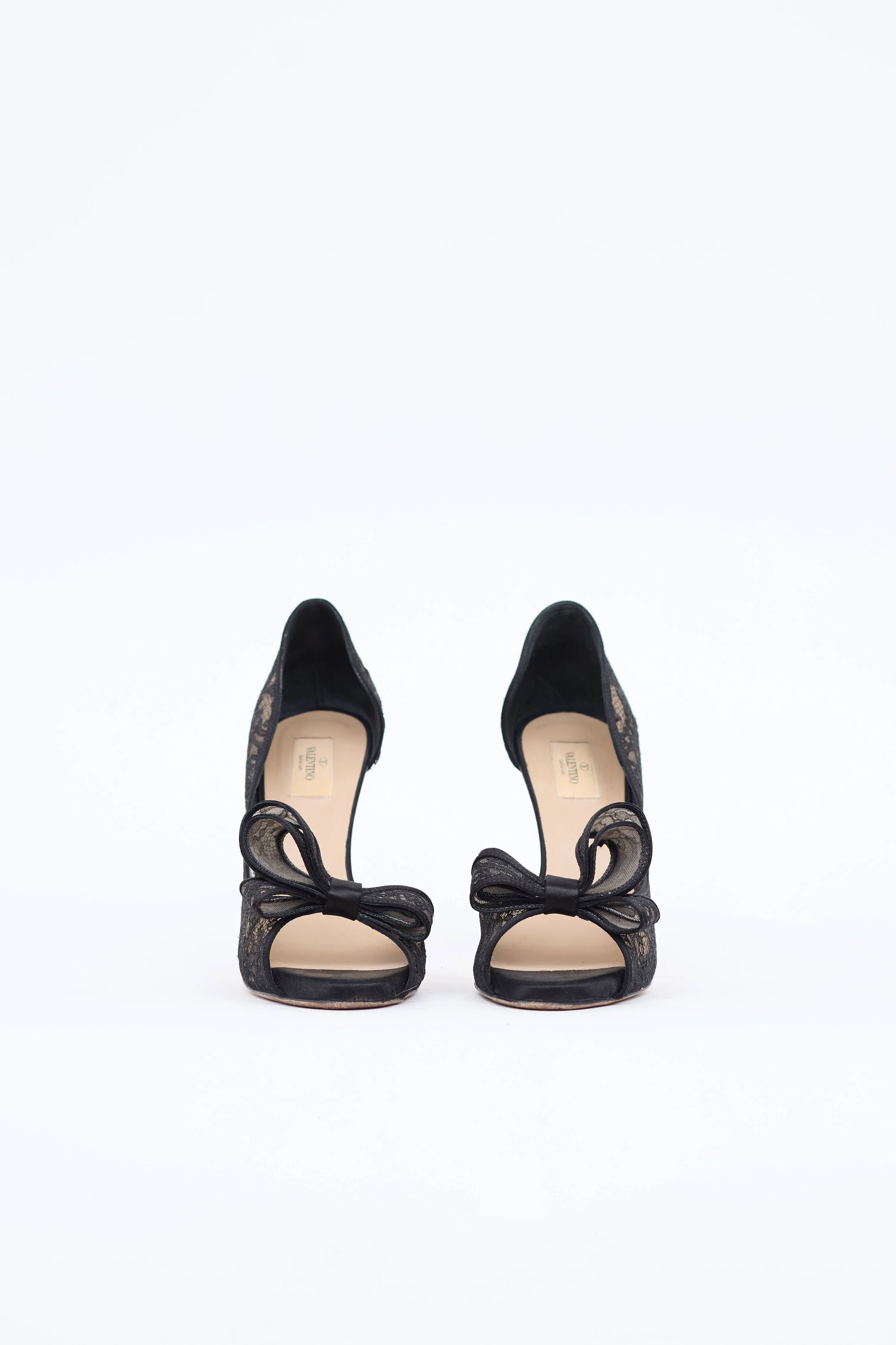 Lace Peep Toe Pump sold by VSP Consignment product image thumbnail 3