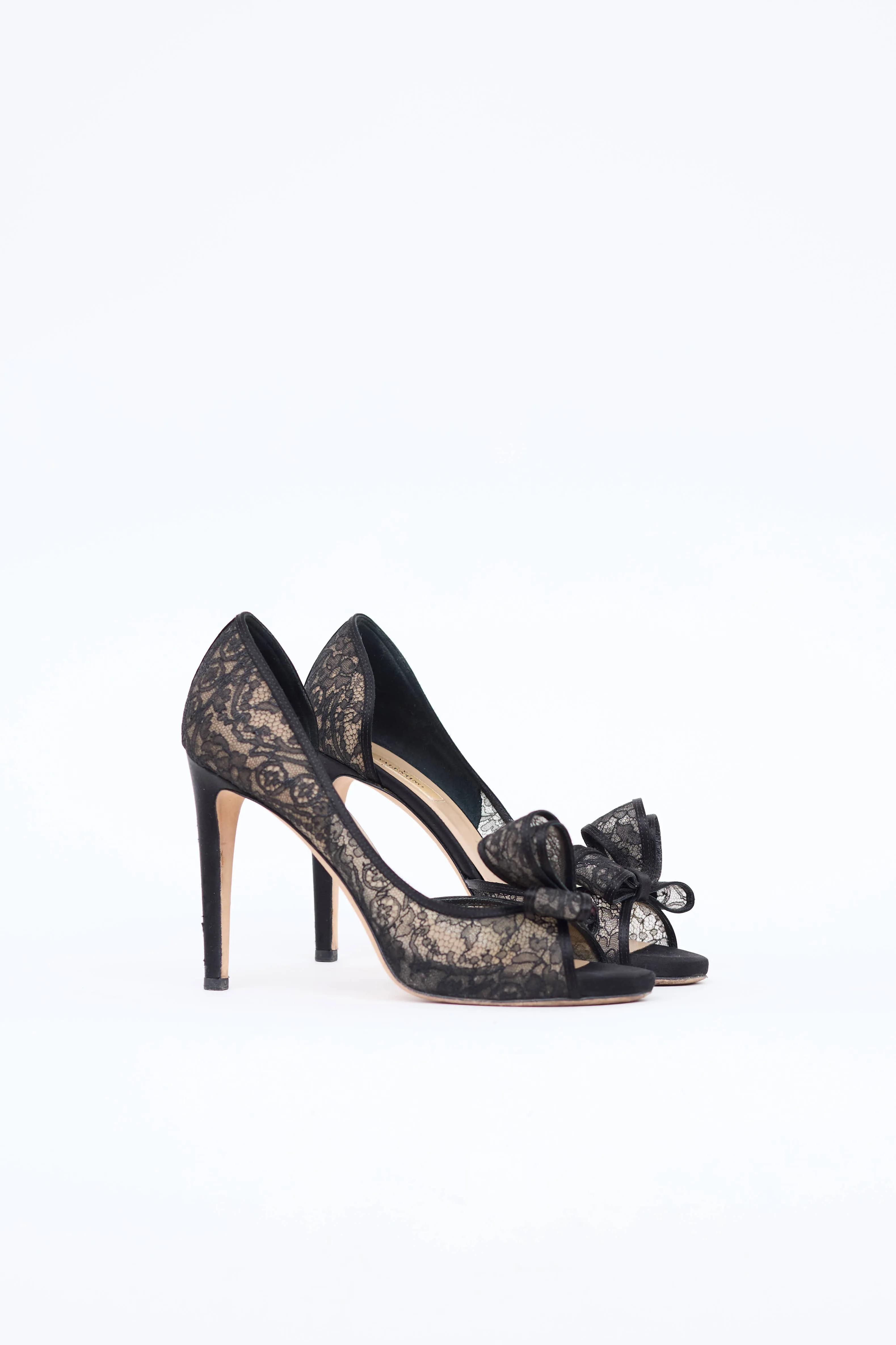 Lace Peep Toe Pump sold by VSP Consignment product image thumbnail 2