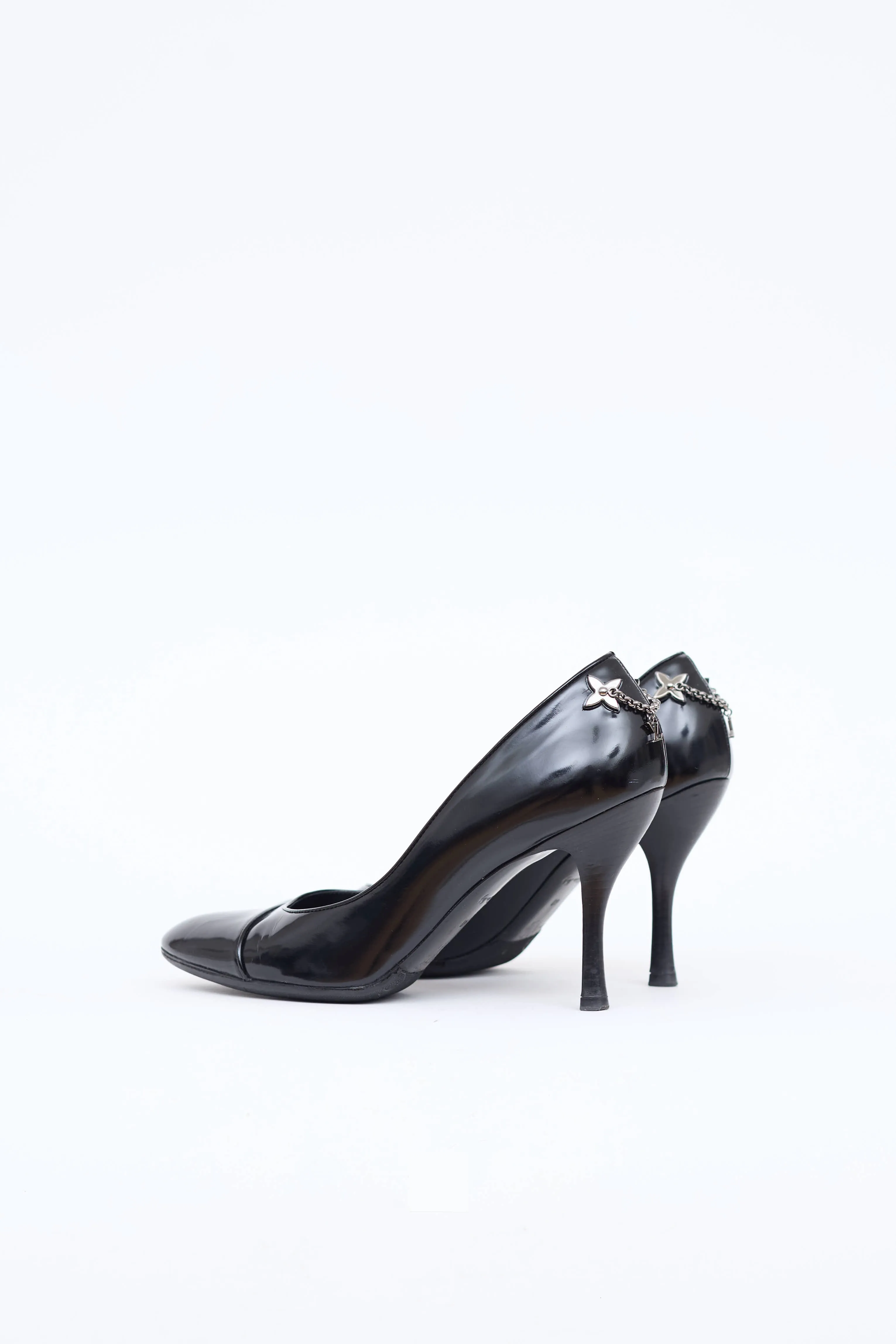 Patent Chain Link Pump sold by VSP Consignment product image thumbnail 4