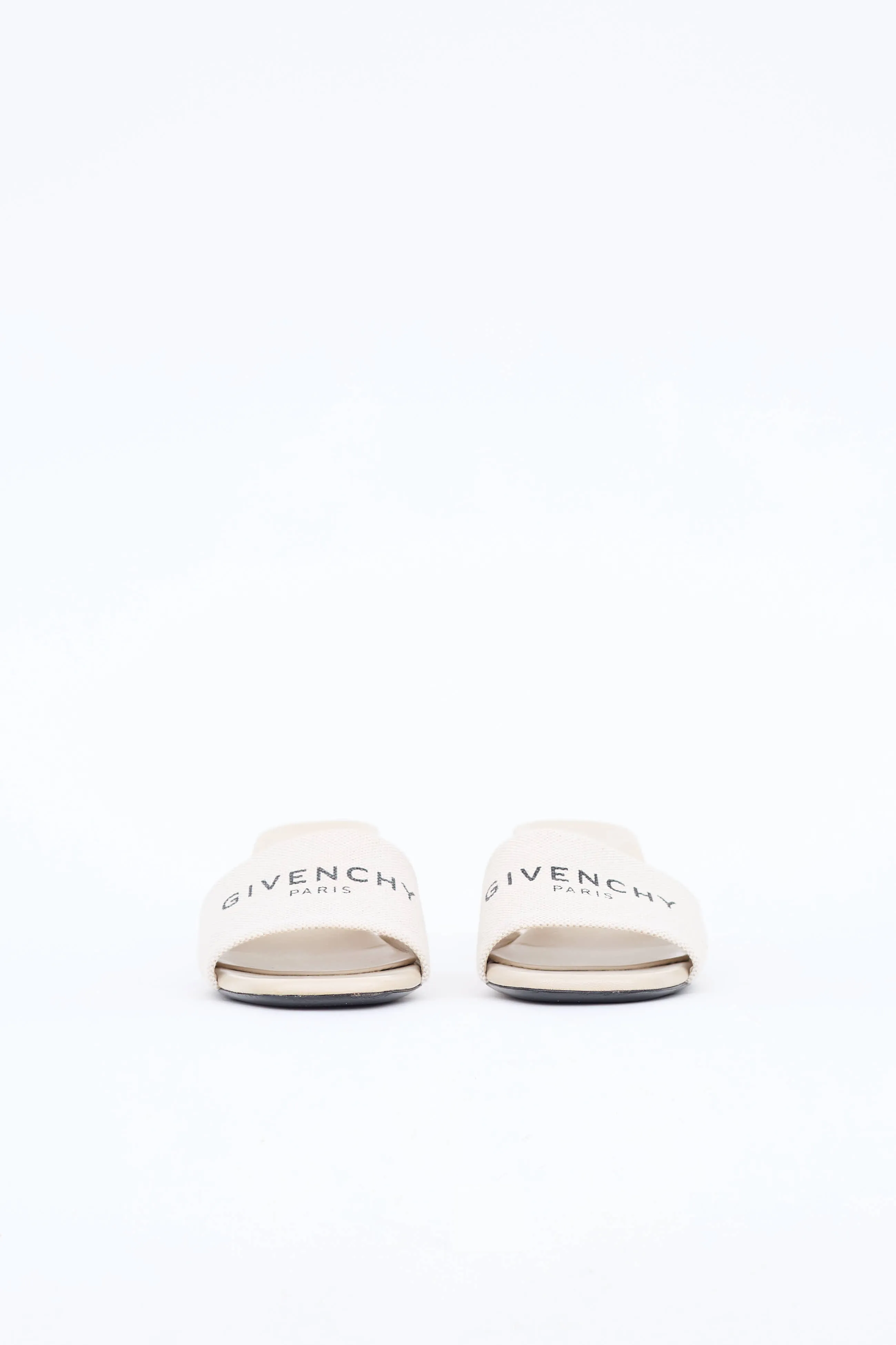 Logo Mule sold by VSP Consignment product image thumbnail 3