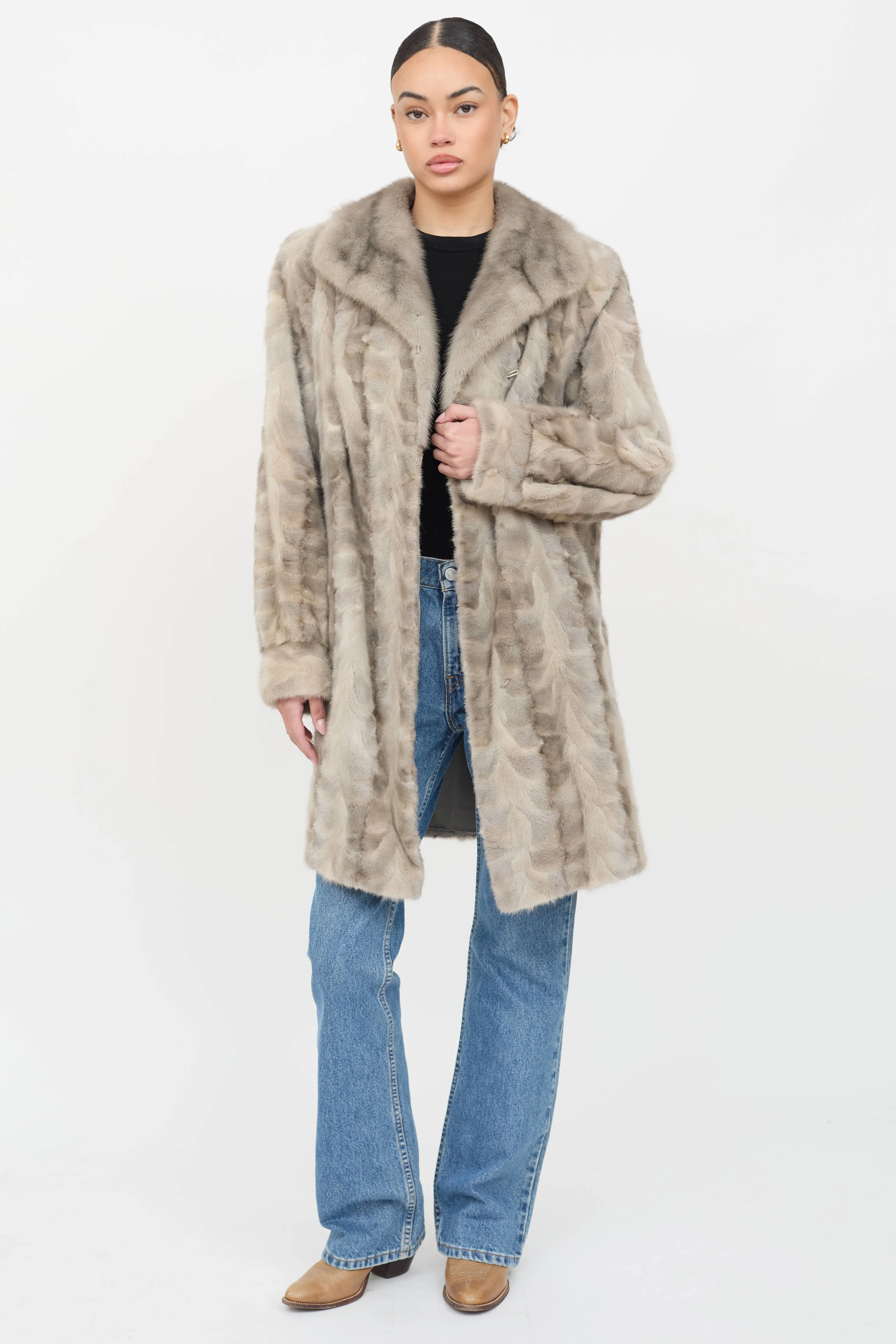 Fur Coat sold by VSP Consignment product image thumbnail 5
