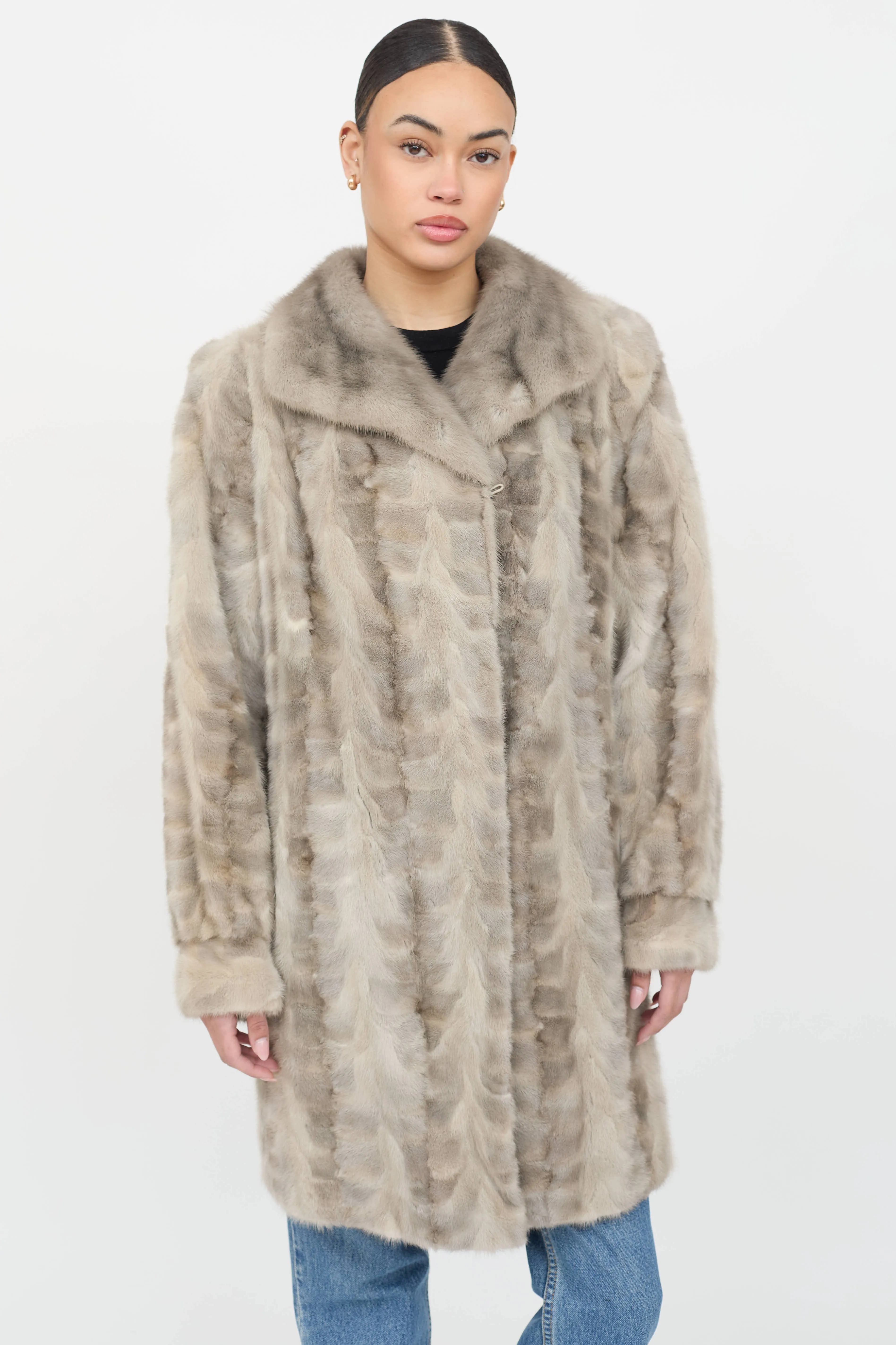 Fur Coat sold by VSP Consignment product image thumbnail 2