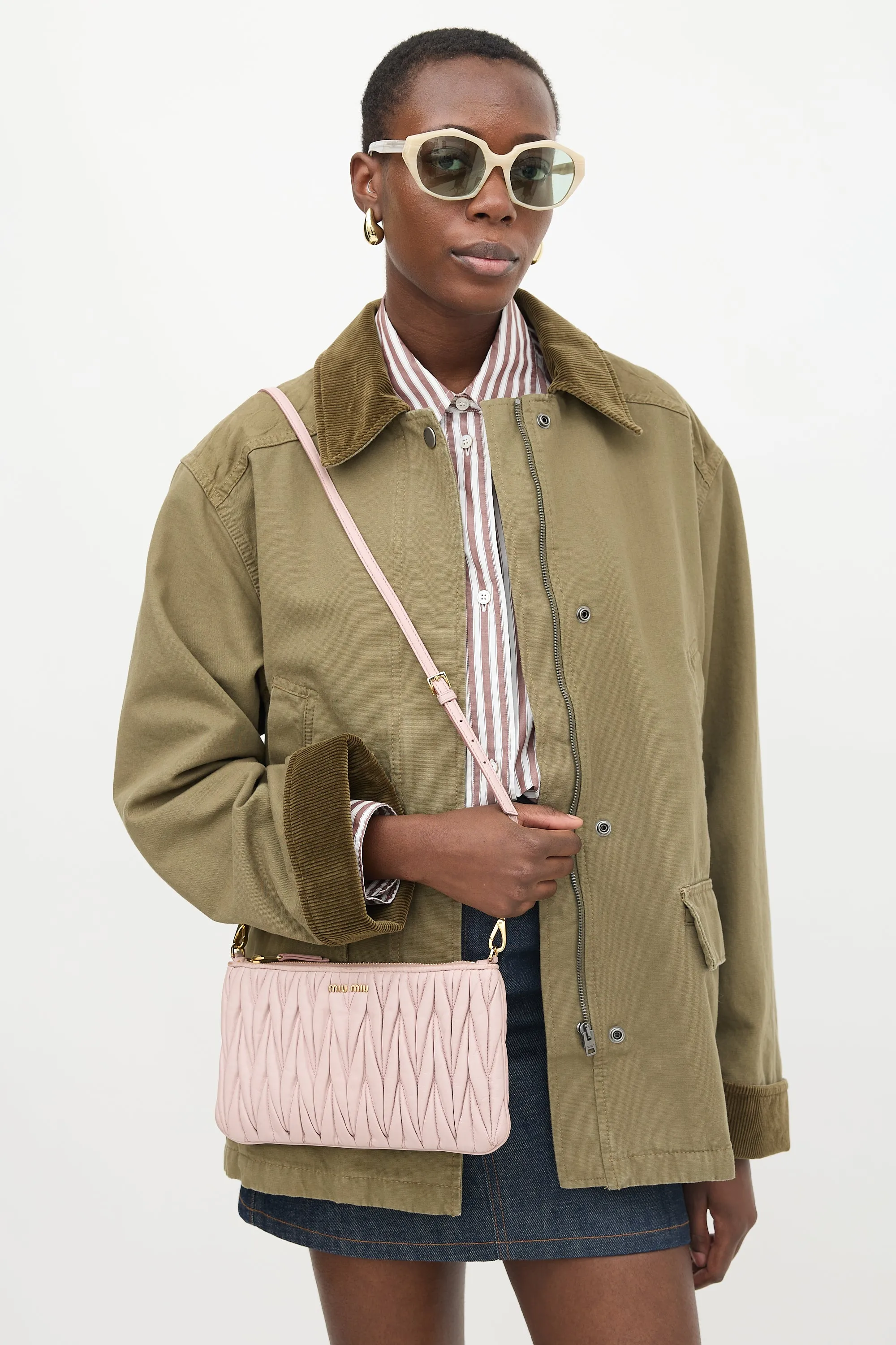 Matelassé Leather Clutch Bag sold by VSP Consignment product image thumbnail 3