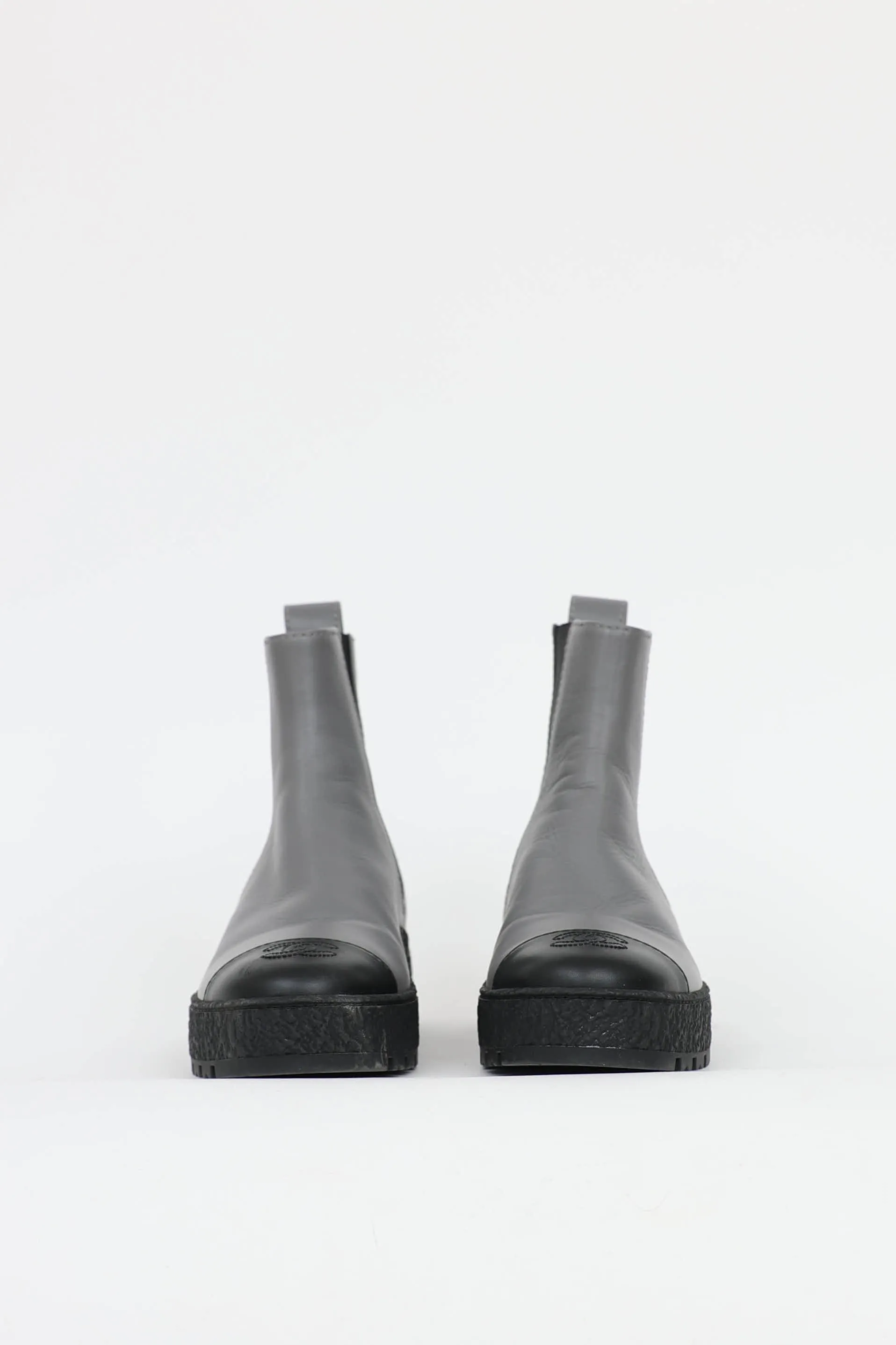 Leather CC Chelsea Boot sold by VSP Consignment product image thumbnail 3