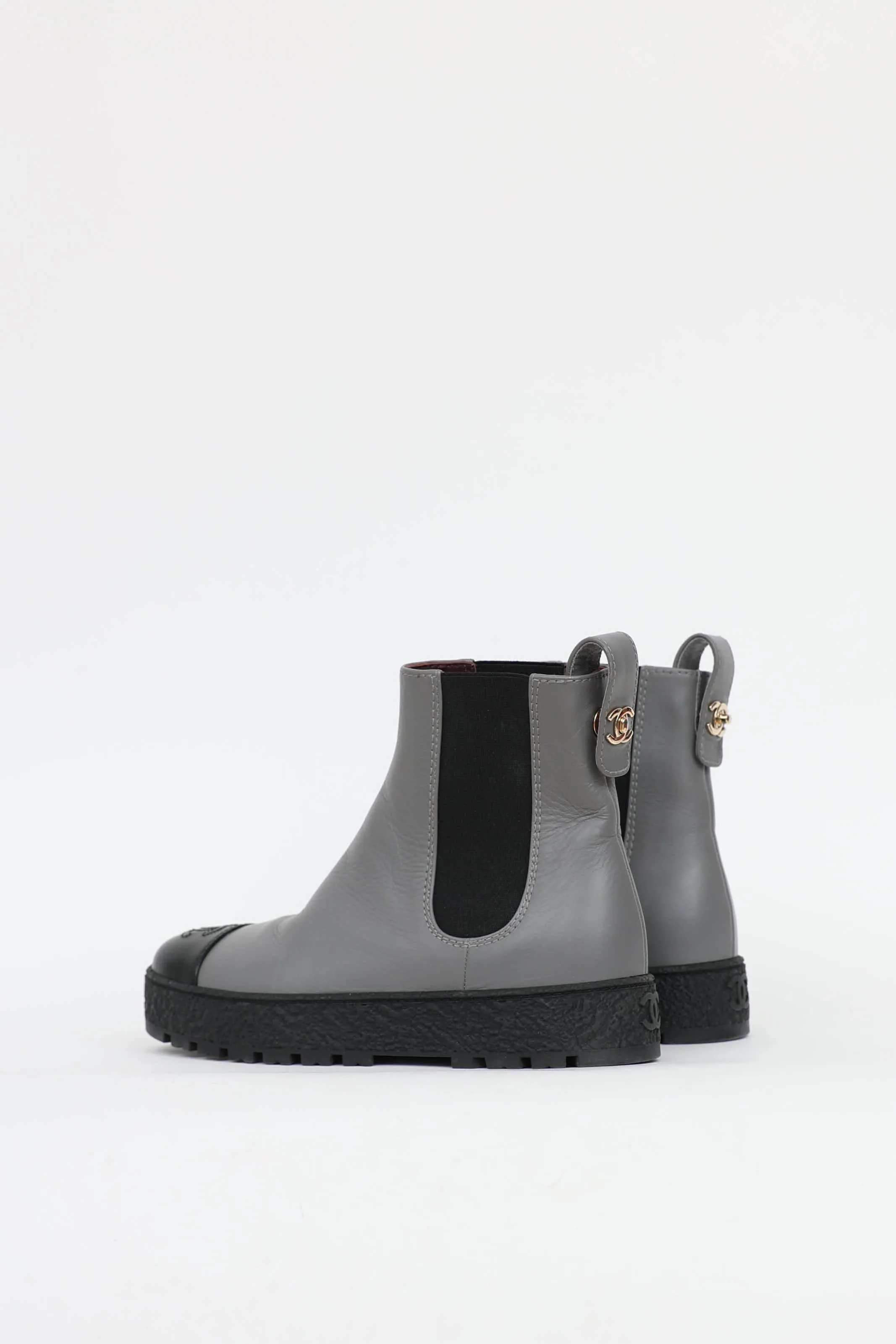 Leather CC Chelsea Boot sold by VSP Consignment product image thumbnail 4