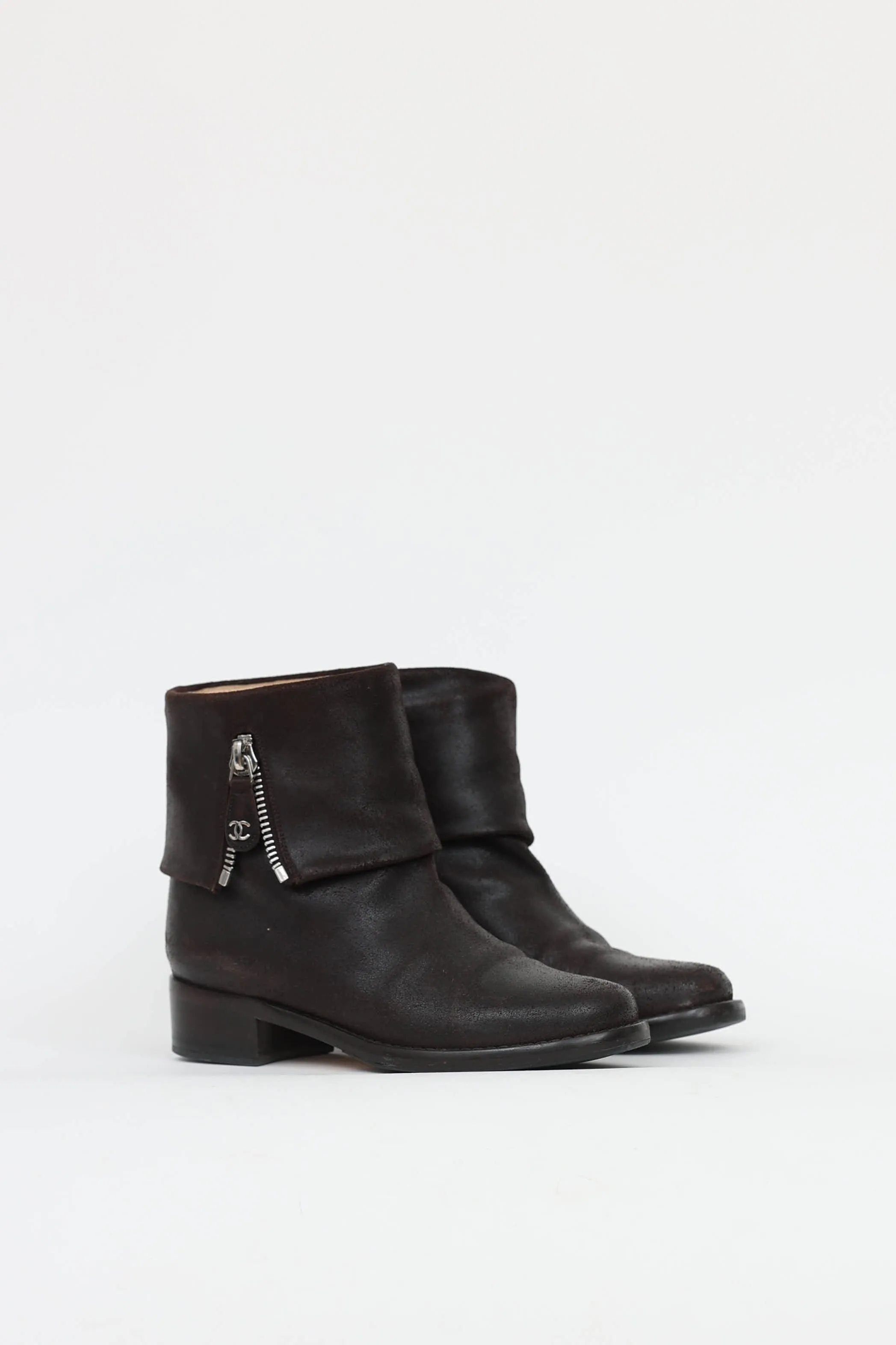 Distressed Zip Ankle Boot sold by VSP Consignment product image thumbnail 2