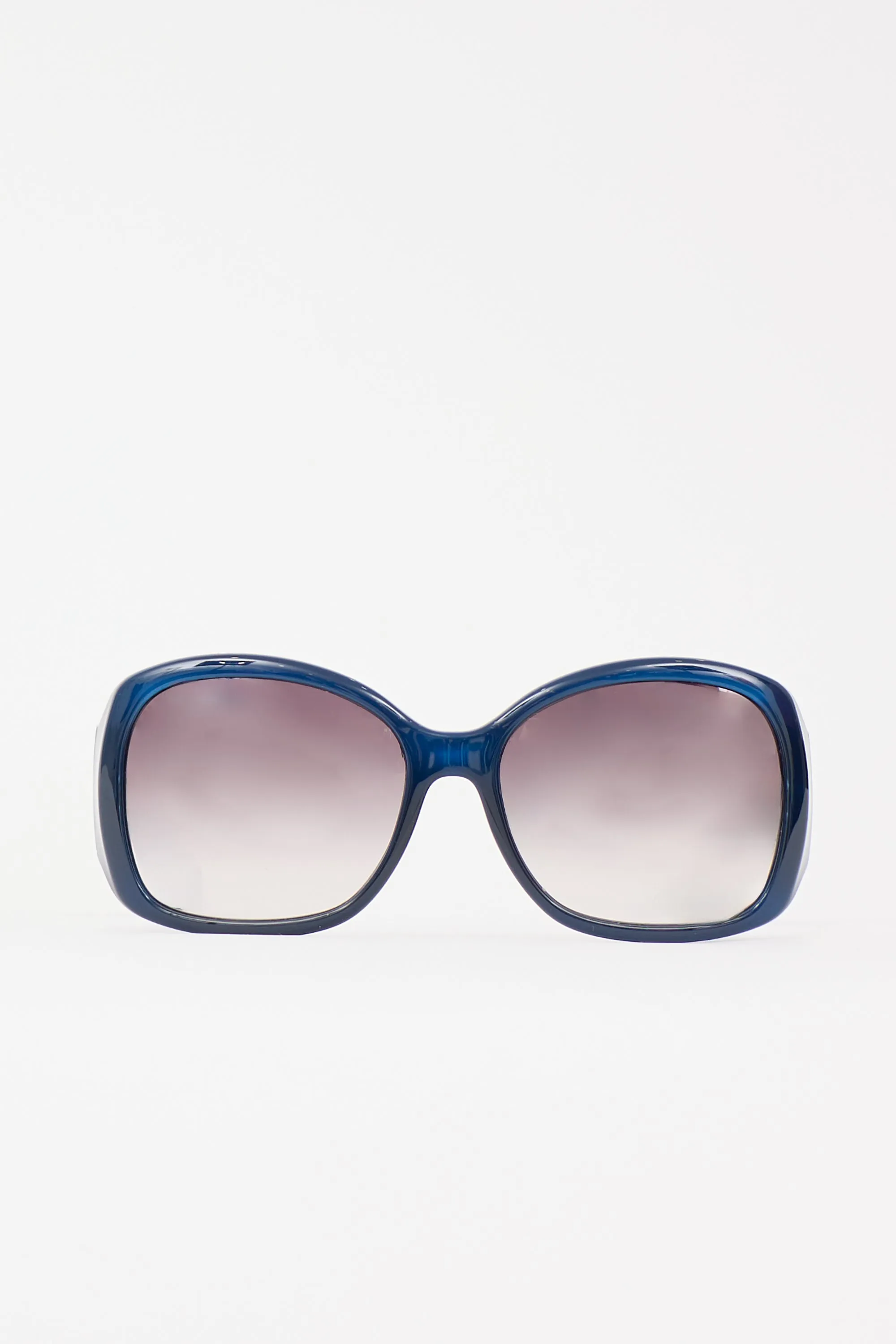 FS5196 Oversized Sunglasses sold by VSP Consignment product image thumbnail 2