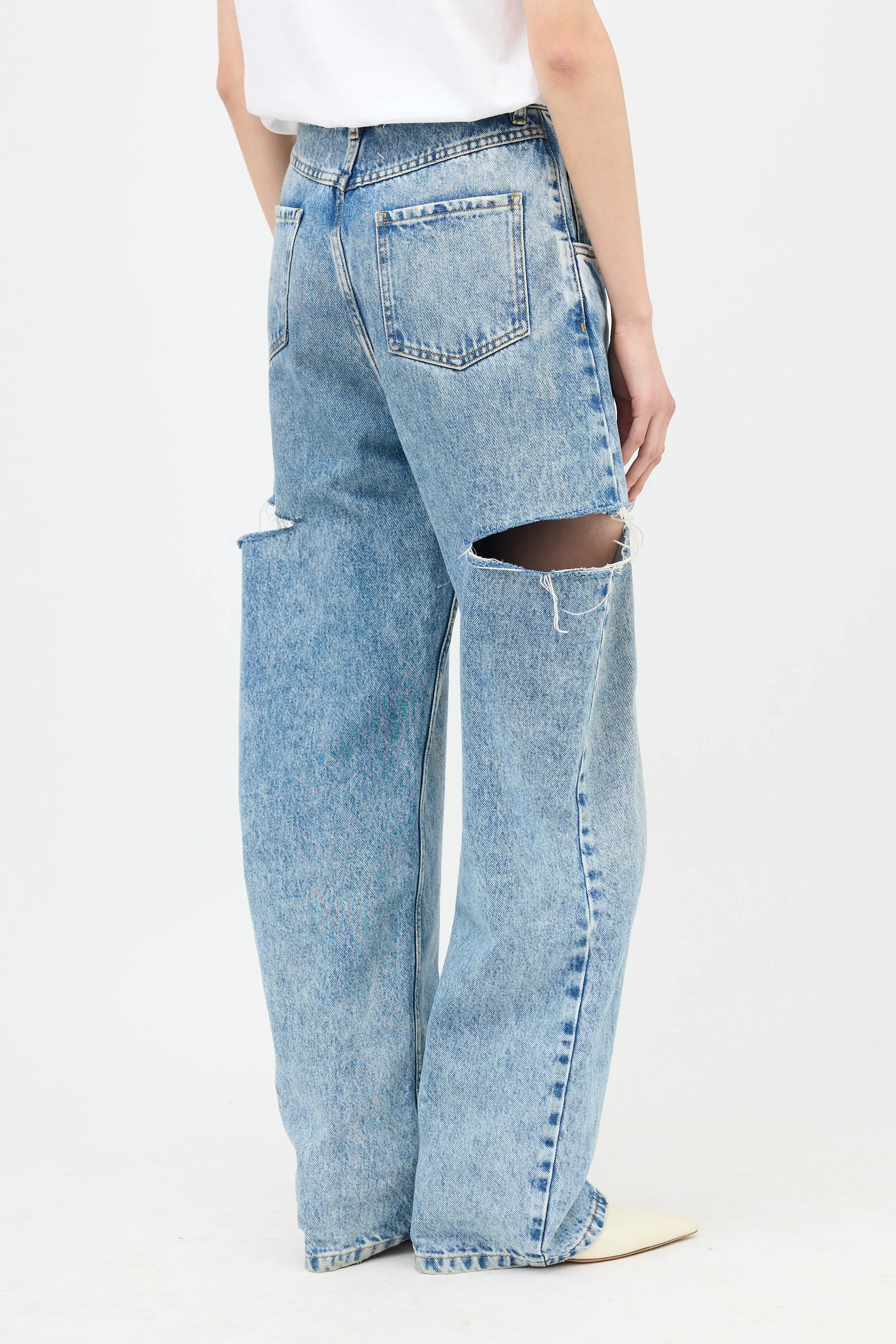 2020 Distressed Jeans sold by VSP Consignment product image thumbnail 4