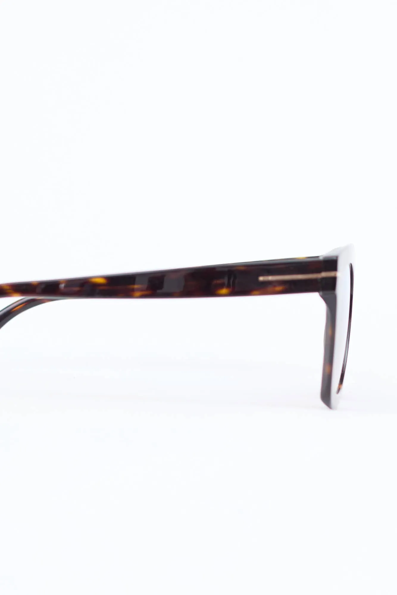 Sari TF690 Square Sunglasses sold by VSP Consignment product image thumbnail 3