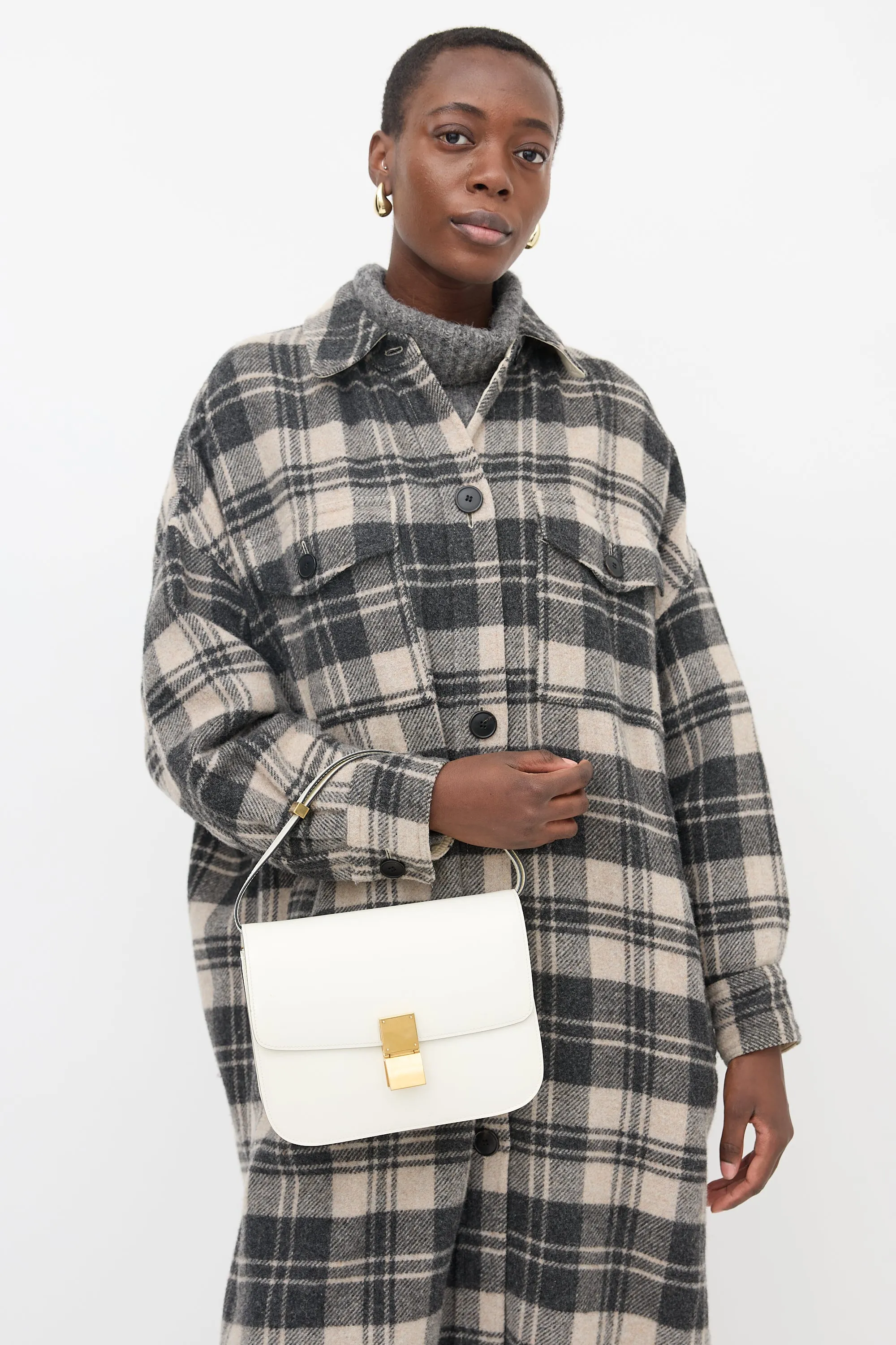 2016 Patent Medium Classic Bag sold by VSP Consignment