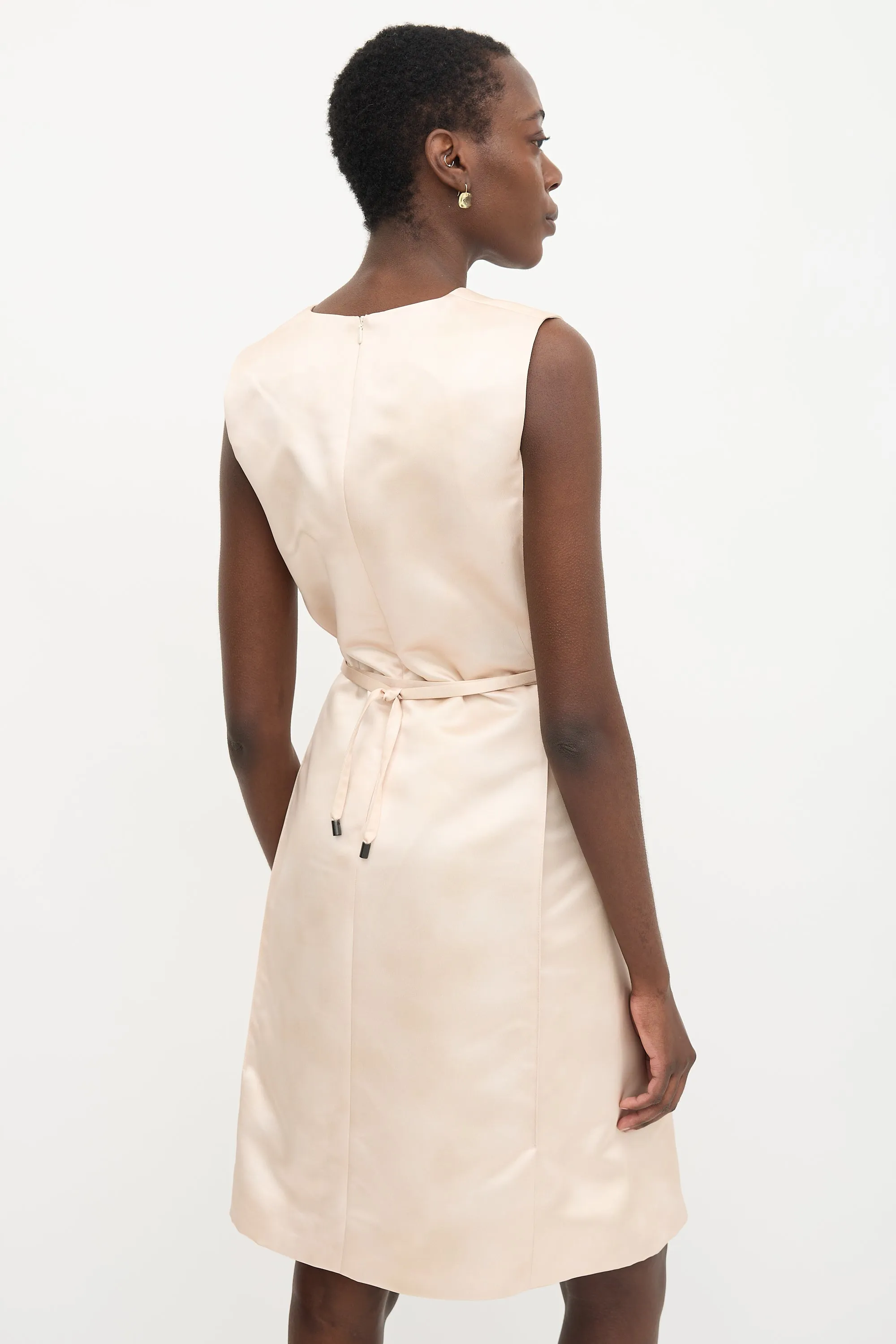 Resort 2018 Satin Botanic Dress sold by VSP Consignment product image thumbnail 4