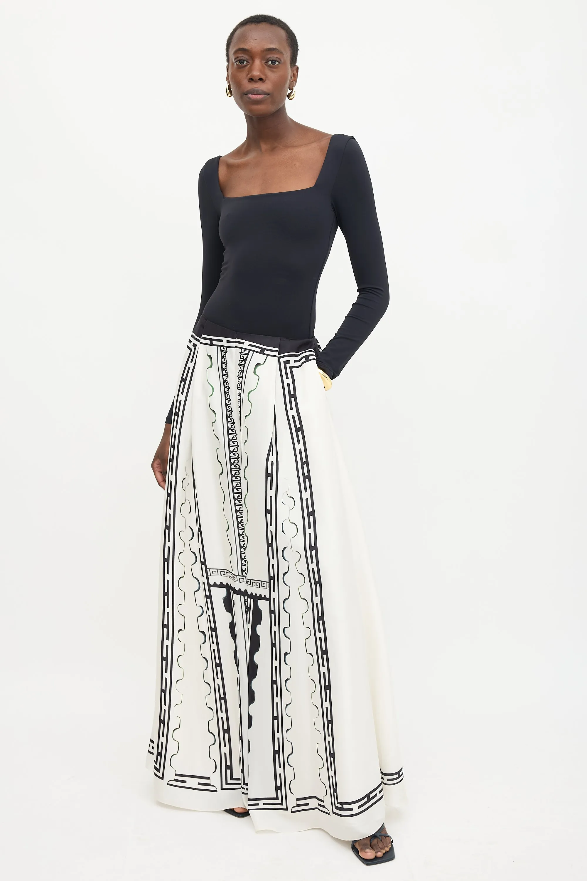 Silk Grace Pant sold by VSP Consignment product image thumbnail 2