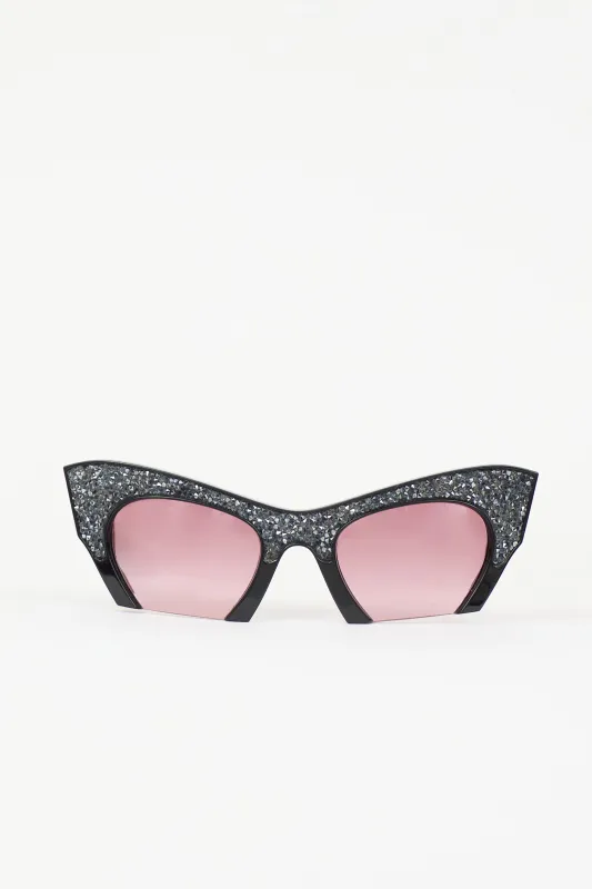 SMU01Q Tapered Sunglasses made by Miu Miu