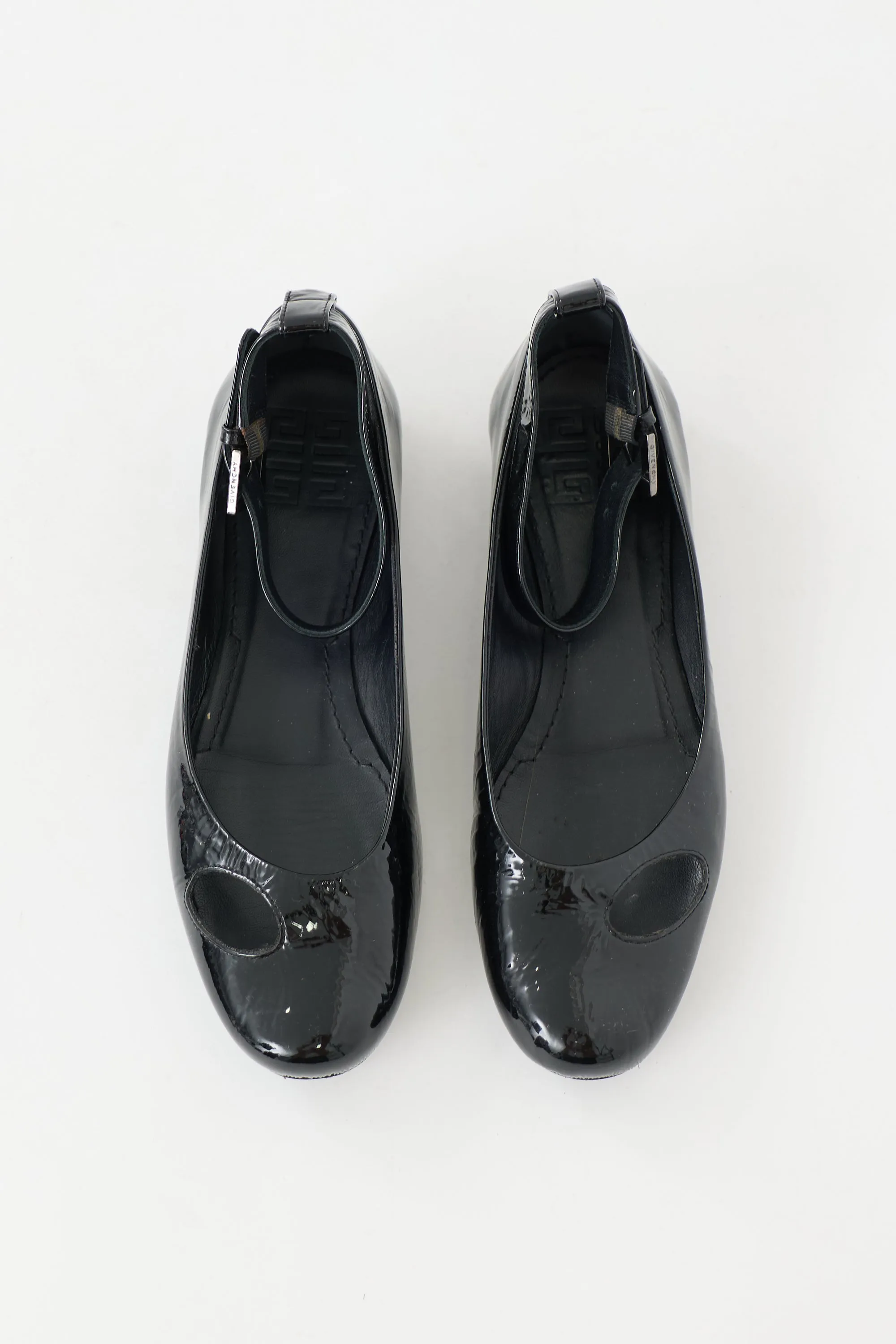 Patent Cutout Flat sold by VSP Consignment