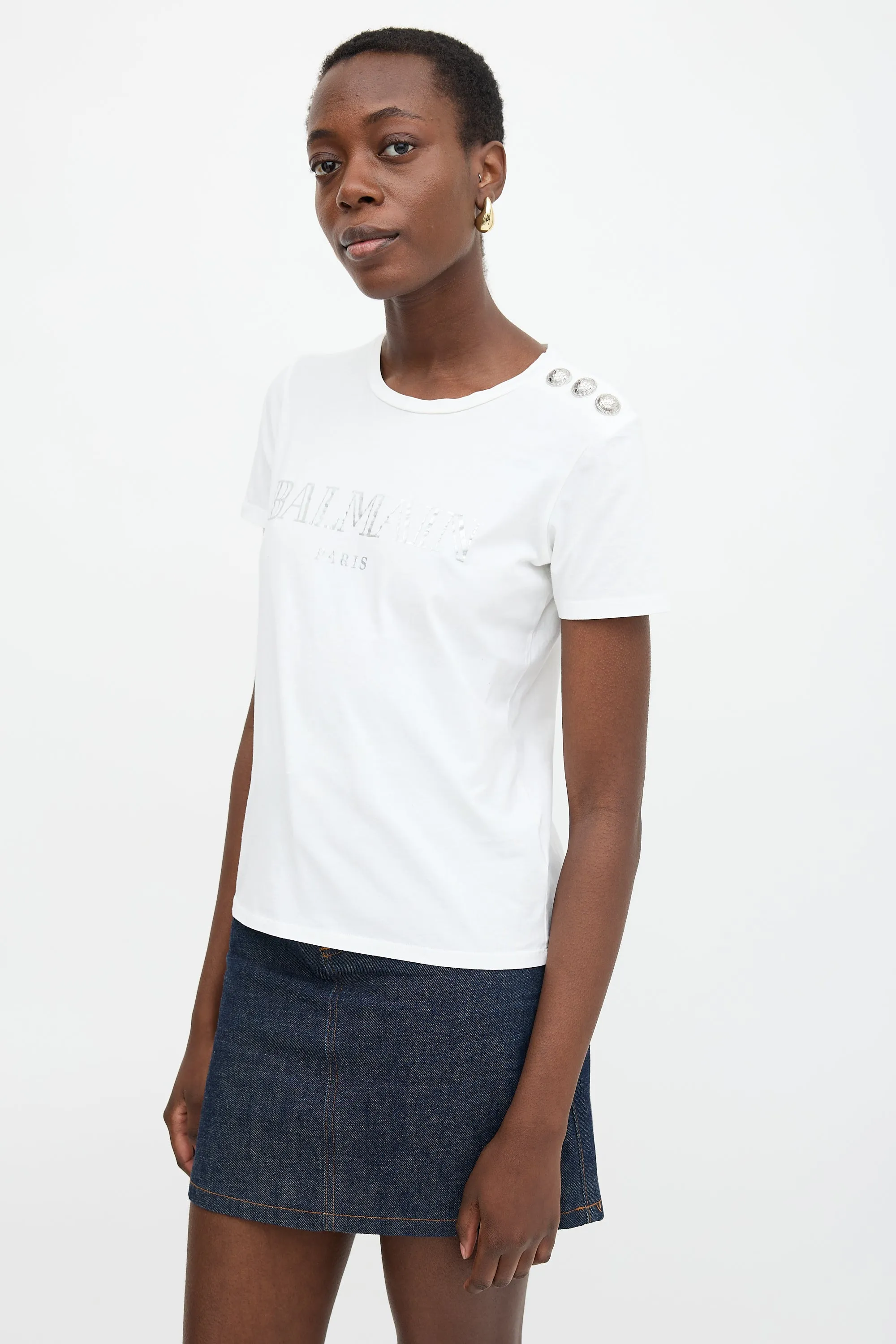Button Logo T-Shirt sold by VSP Consignment product image thumbnail 3