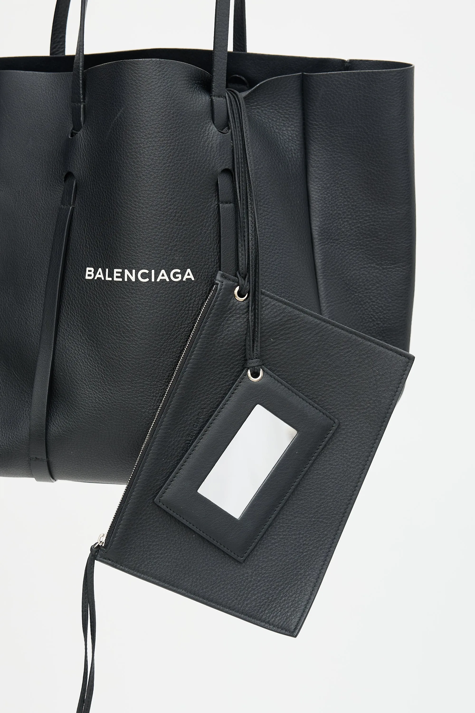 Leather Everyday Tote Bag sold by VSP Consignment product image thumbnail 3