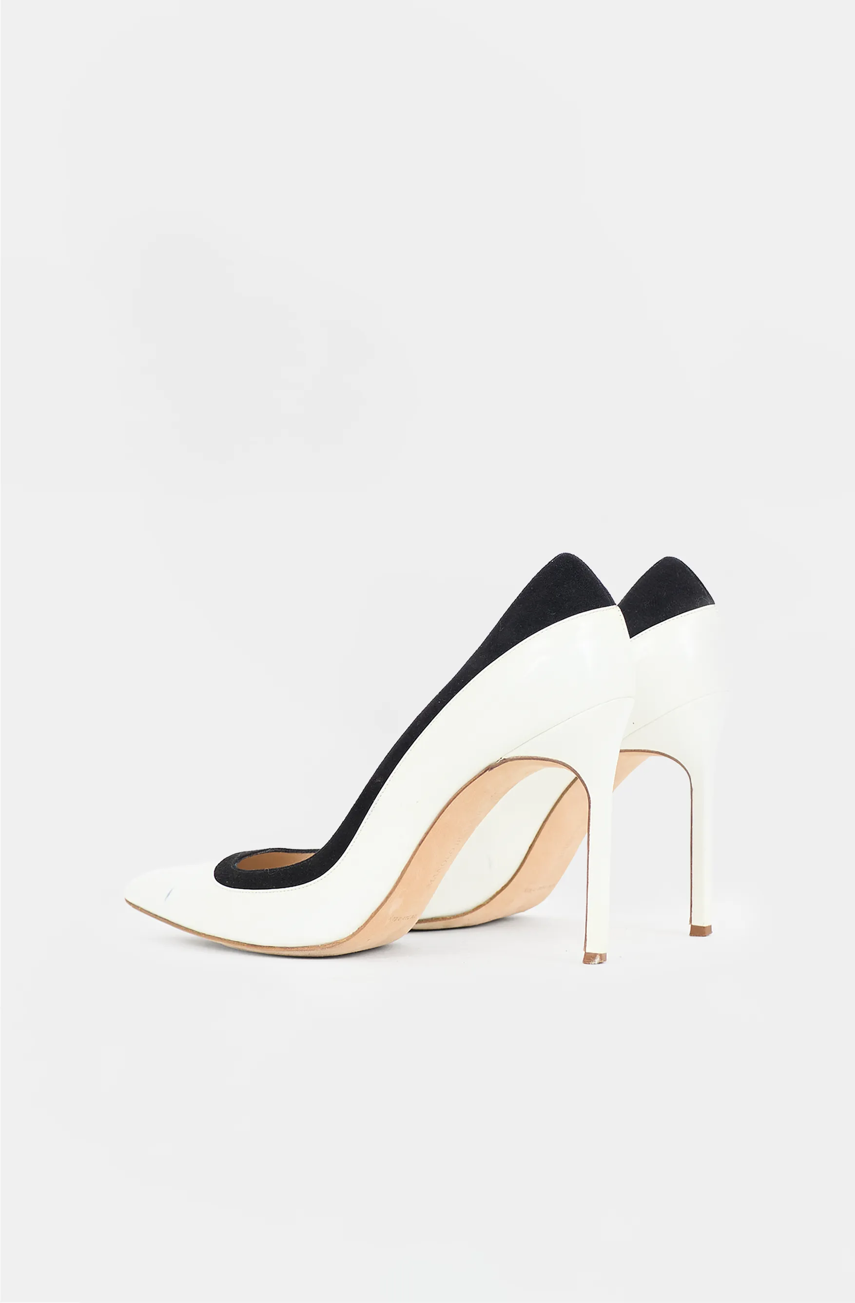 Patent Trimmed Pump sold by VSP Consignment product image thumbnail 4