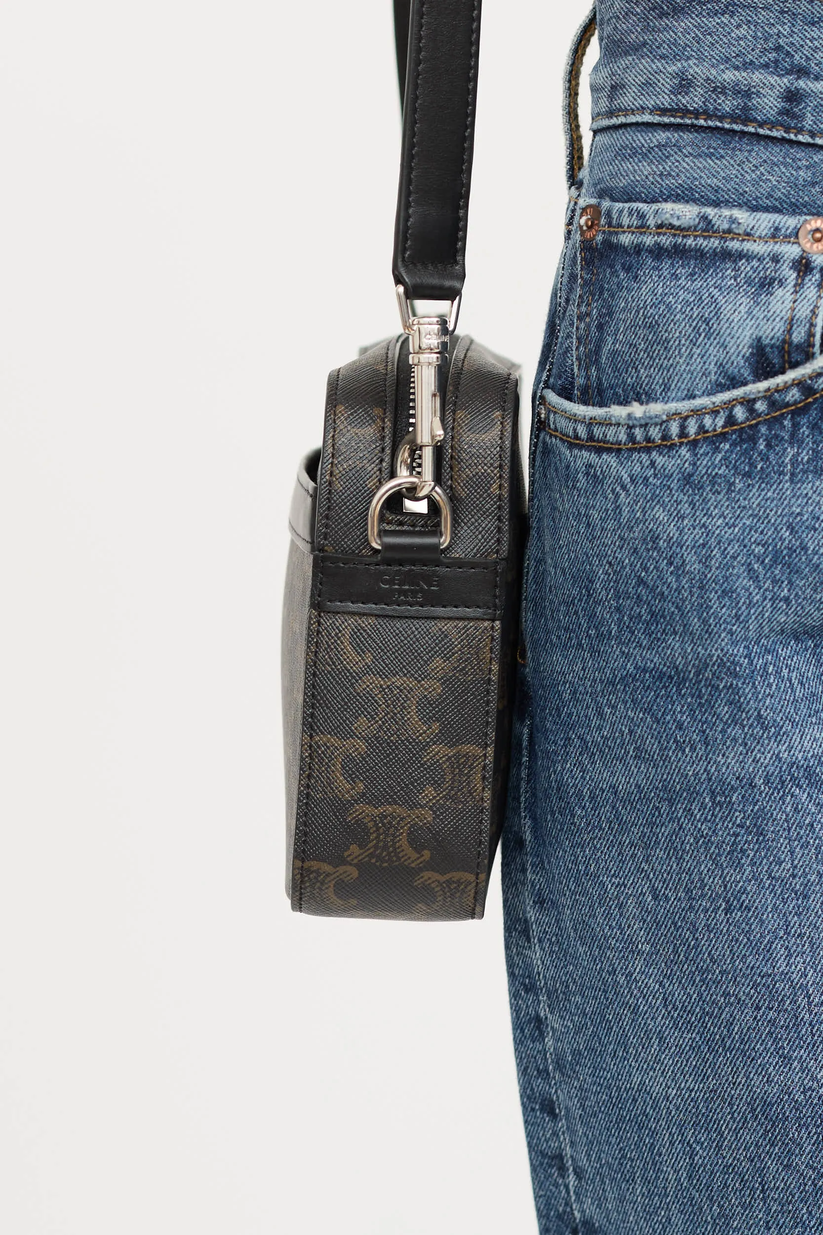 Small Triomphe Monogram Messenger Bag sold by VSP Consignment product image thumbnail 5