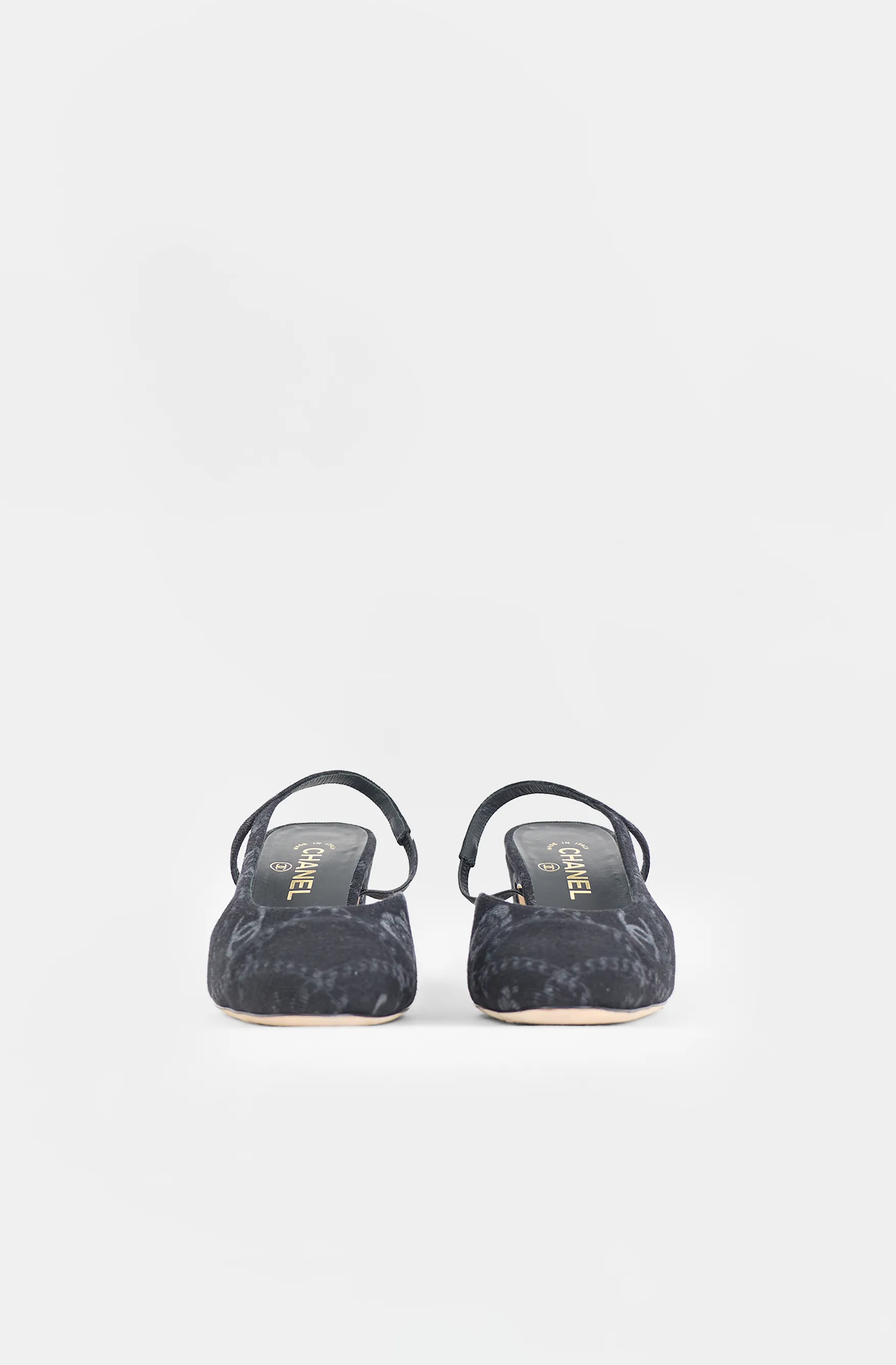 Denim CC Printed Pump sold by VSP Consignment product image thumbnail 4